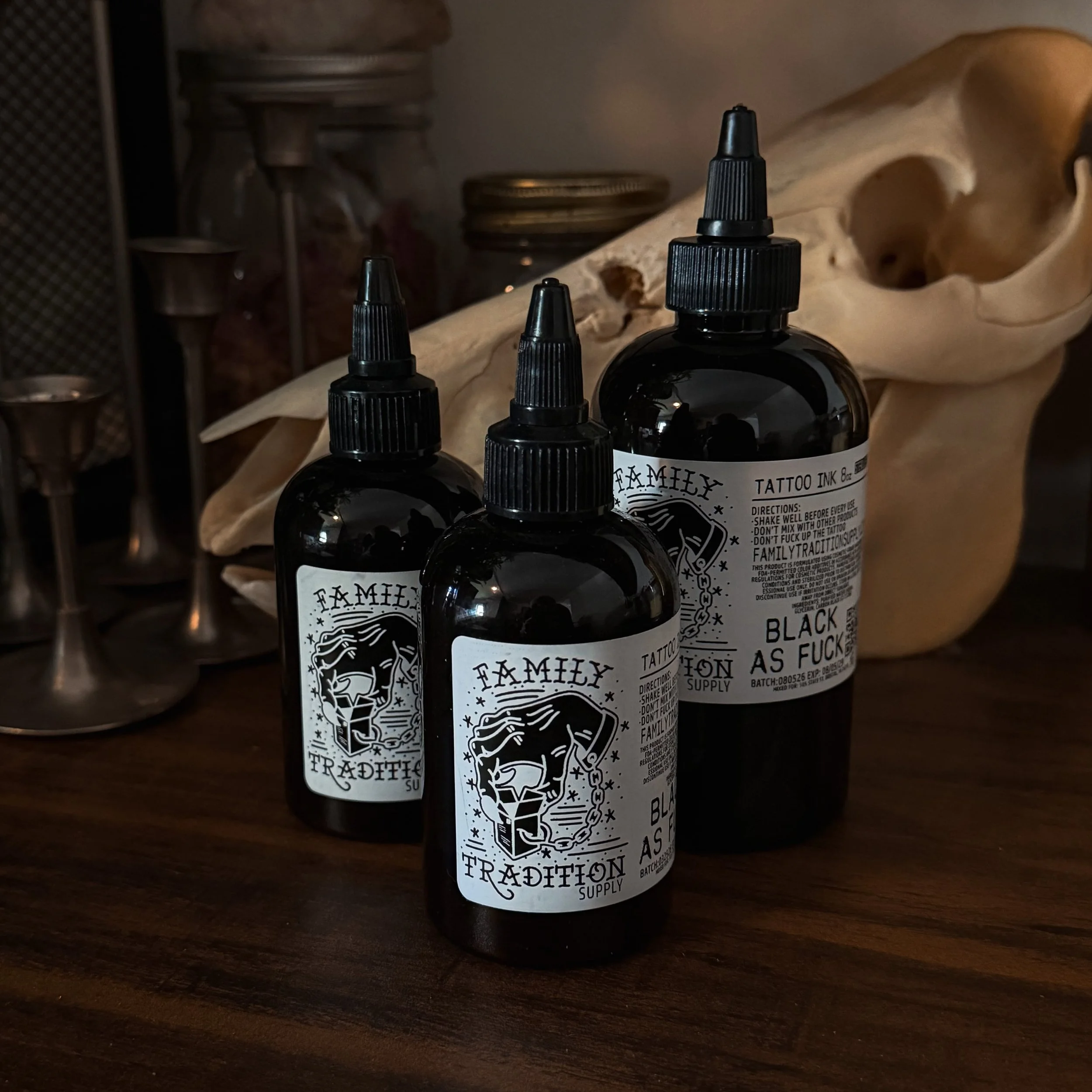 For everyone that&rsquo;s been asking me lately what black I have been using lately, it&rsquo;s from @familytraditionsupply 

Owned by Tattooers, not some corporation that doesn&rsquo;t care about the Tattooers, only money. I started testing differen