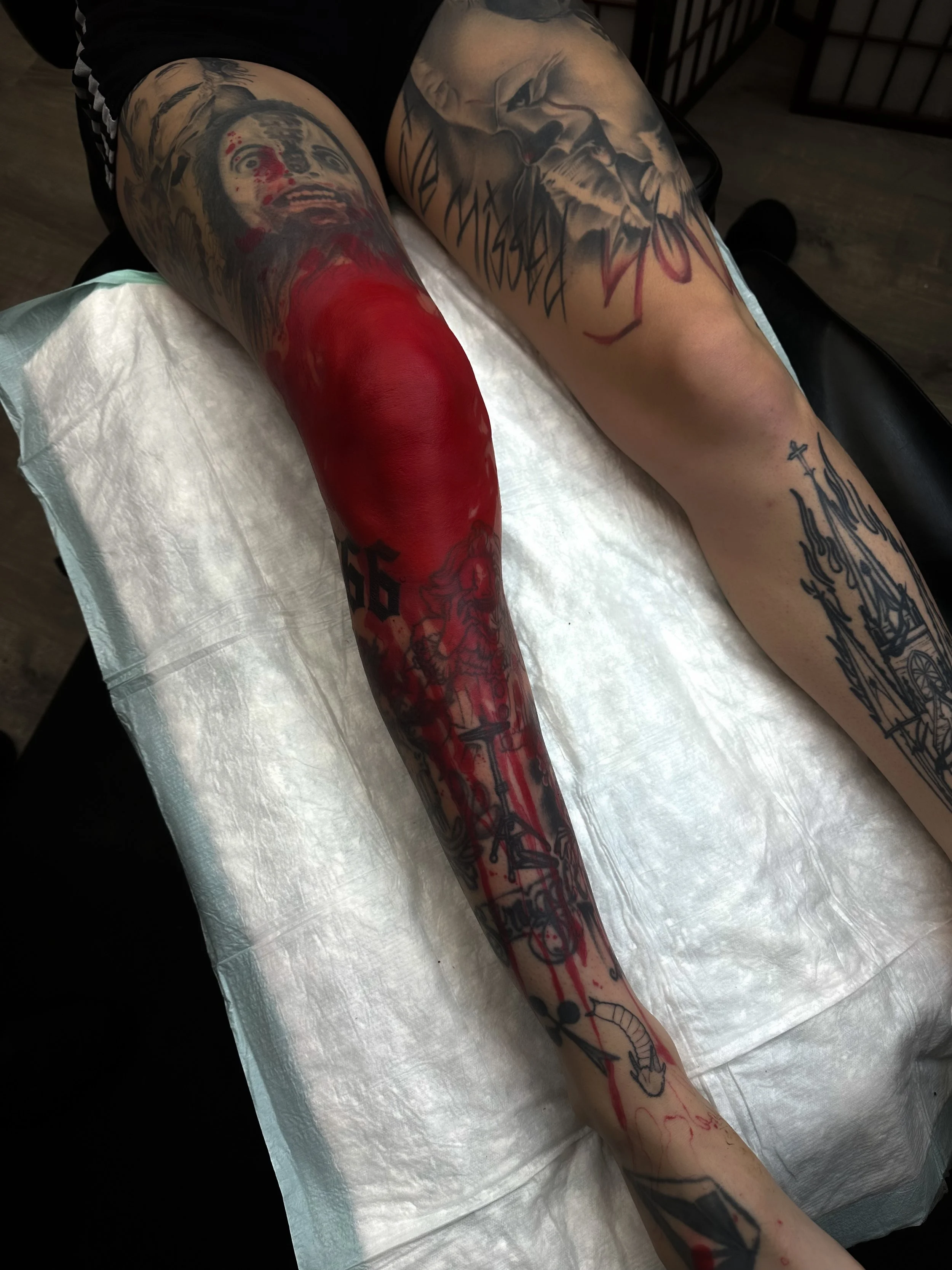 BLACKWORK TATTOO