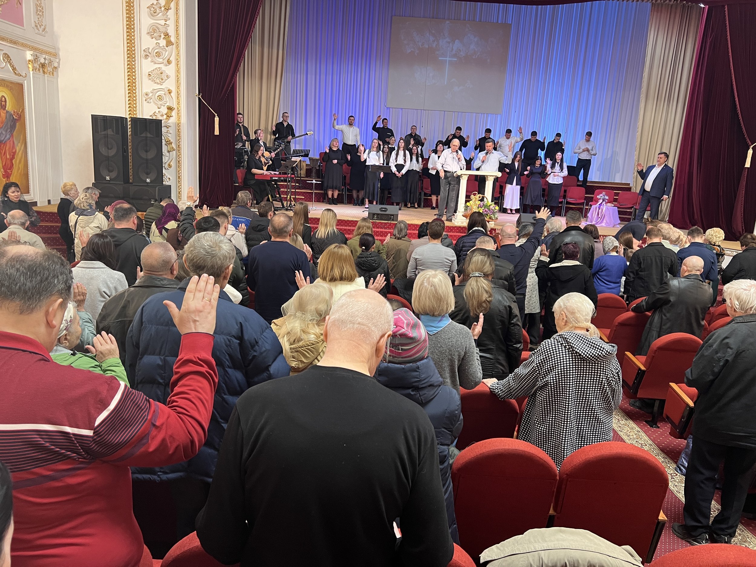 Wiara Wypróbowana w ogniu: Glosząc Chrystusa w Rozdartej wojną Ukrainie