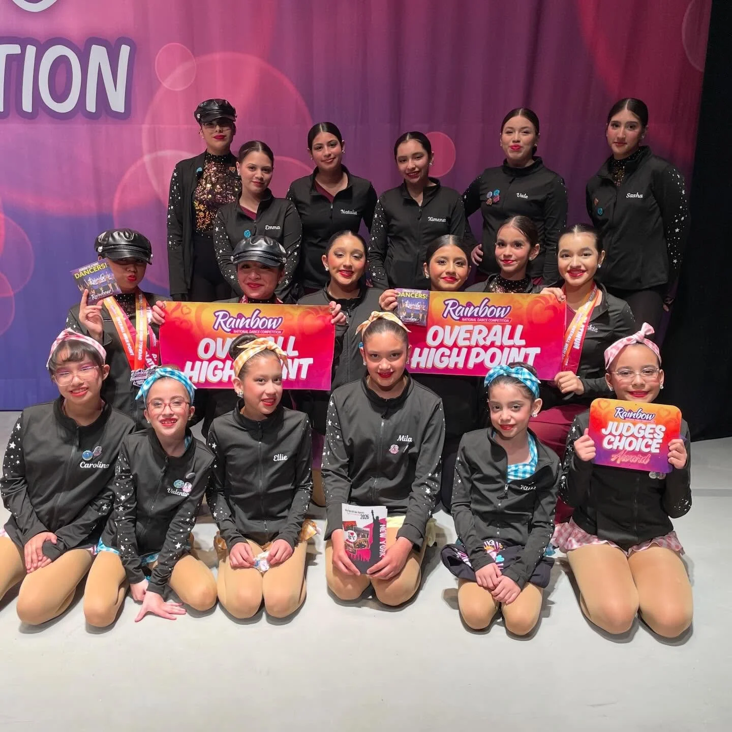CONGRATULATIONS! HOD went out with a bang at our final competition of the season🤍🏆 Can&rsquo;t wait to see what next season has in store!

Thank you @rainbowcomp 🌈🤍