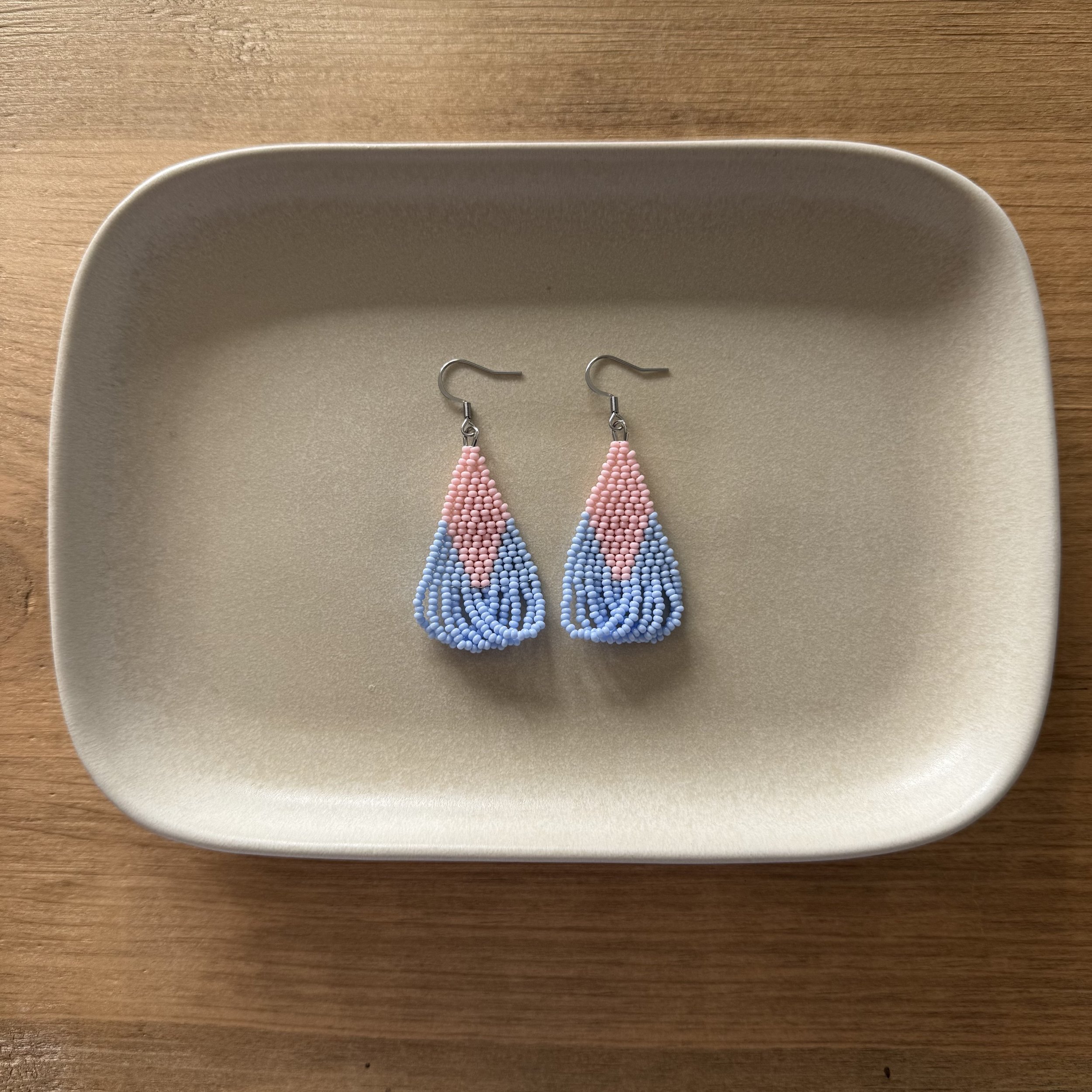 Scoops, pink & blue