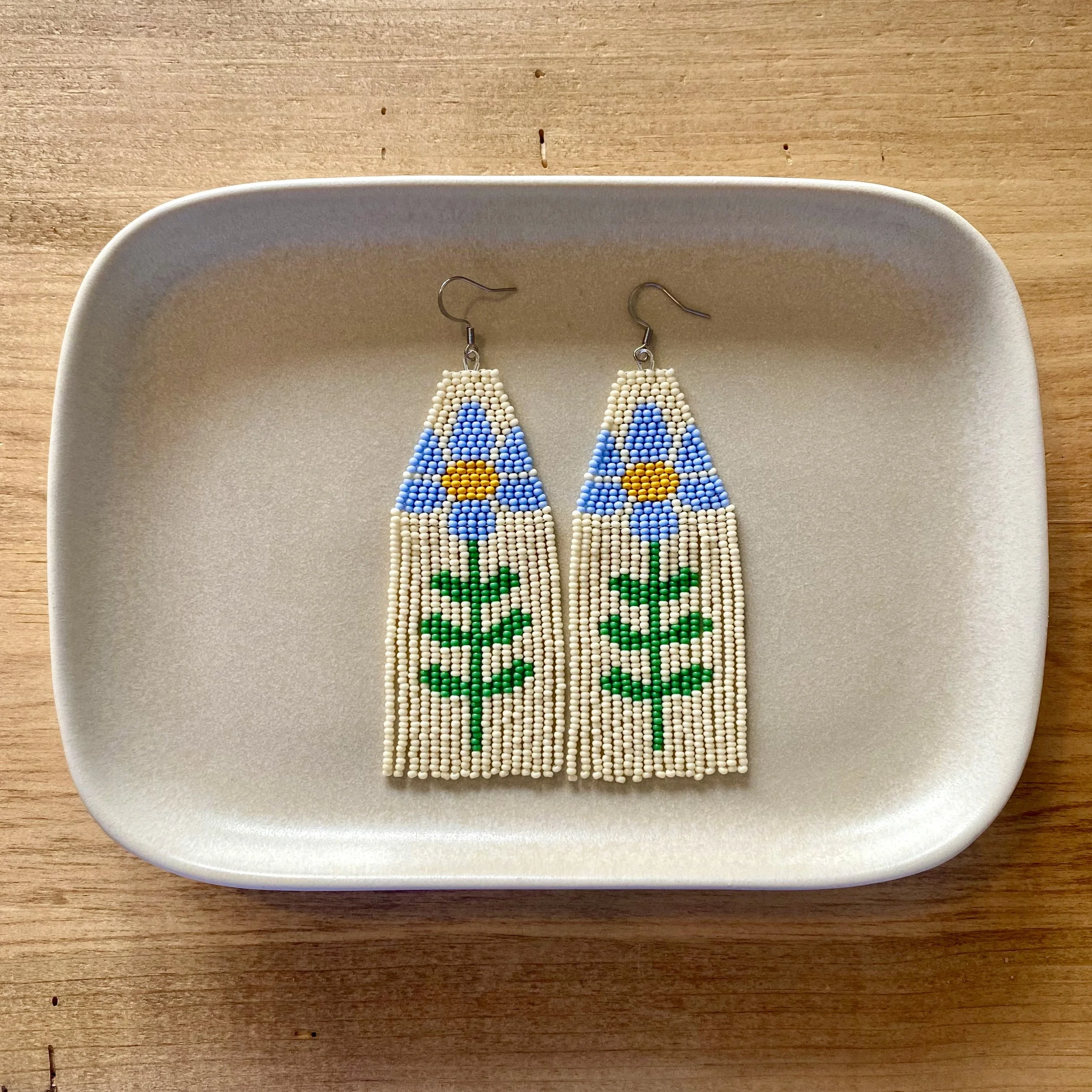 Large flower fringes, blue