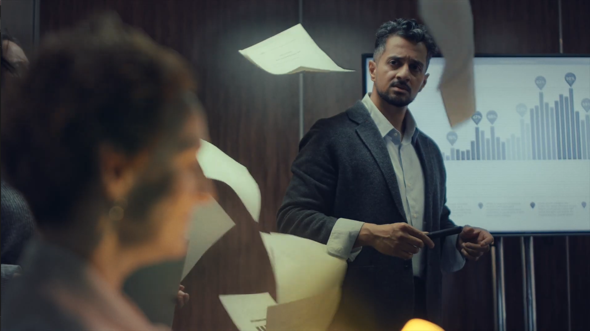  Aviva: See Investing in a New Light 
   Dir: Guy Manwaring