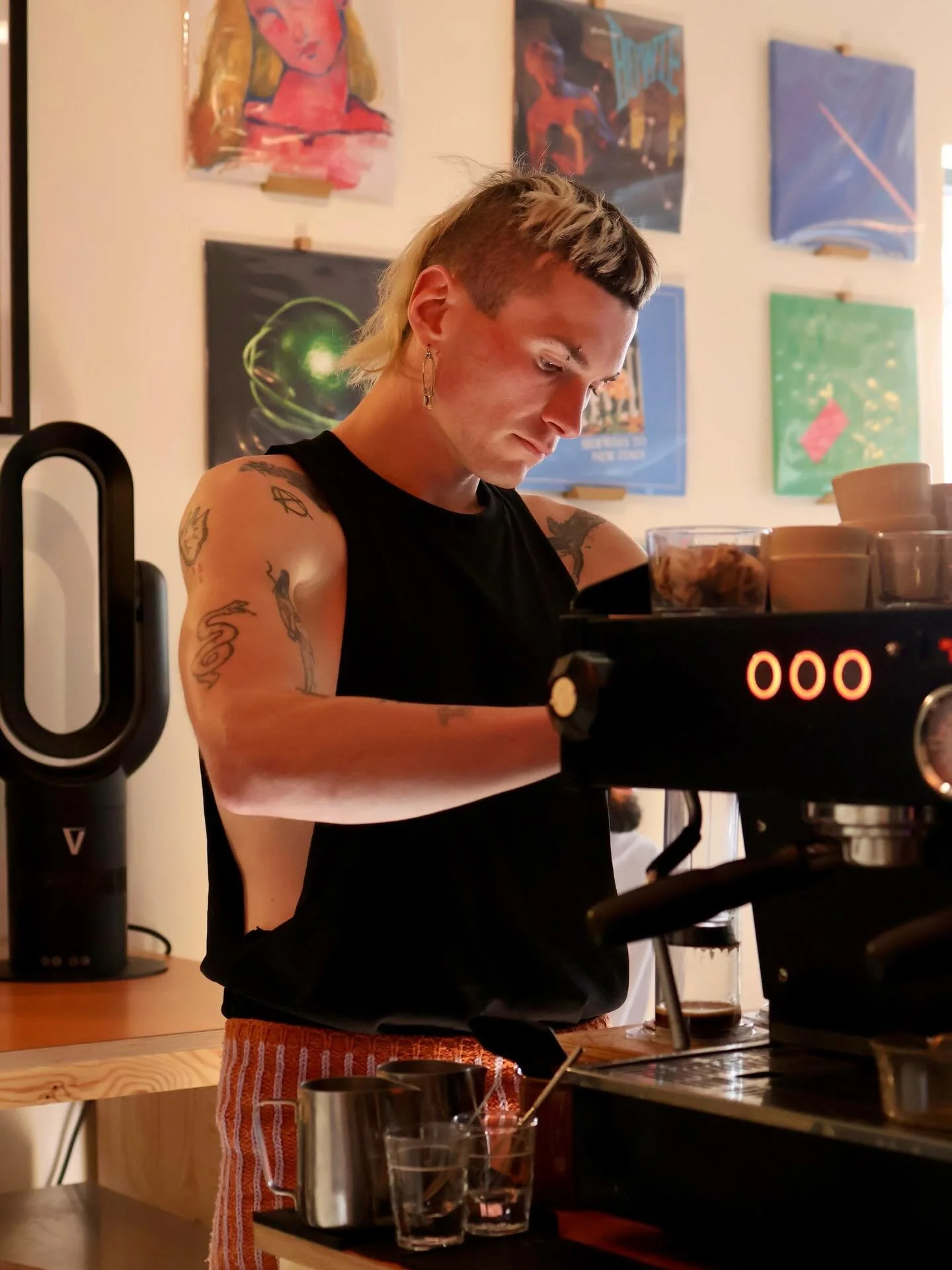 Violet ✨

Gracing Komodo with beautiful vibes and delicious Kombucha (violet booch) for nearly one year! 

Go-to brew&hellip; 
filter in all forms - currently loving: 
Zennor // Colombia // Thermal Shock Gesha 
&bull;&bull;&bull;
The Source // Colomb