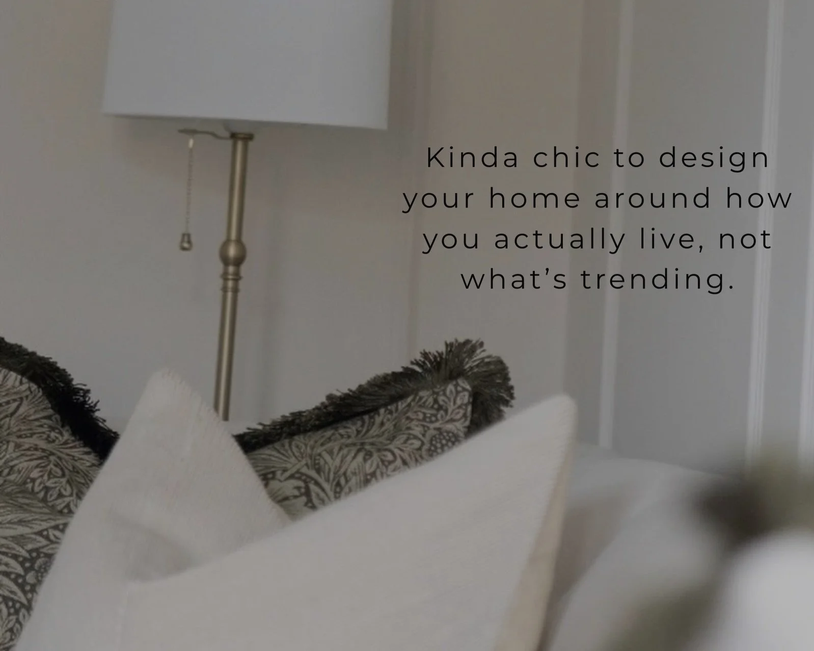 Kinda chic&hellip; interior designer edition 🤎✨

A beautiful home isn&rsquo;t just about making everything look pretty. It&rsquo;s about creating a space that actually works for you and the way you live.

Getting the lighting right, measuring before