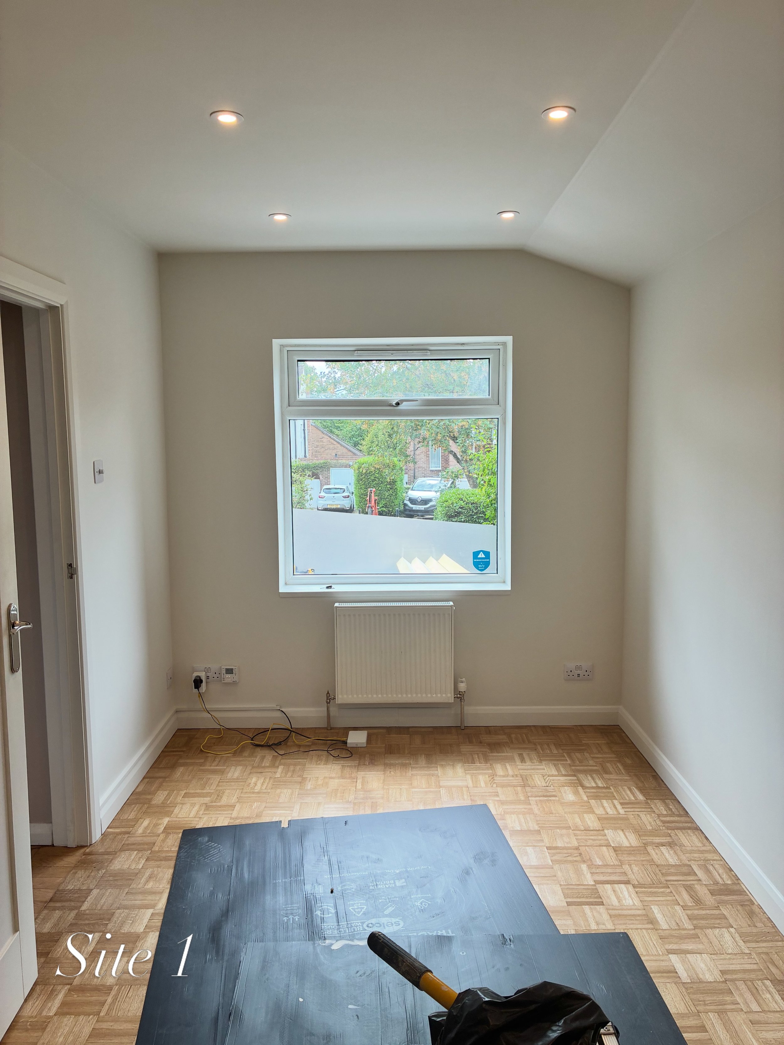 There&rsquo;s been so much happening behind the scenes lately, so here&rsquo;s a little site update... 🏡✨

Site 1
The office and cinema room are almost ready for furniture (my favourite stage 👀). Upstairs, the main bedroom is now prepped for plaste