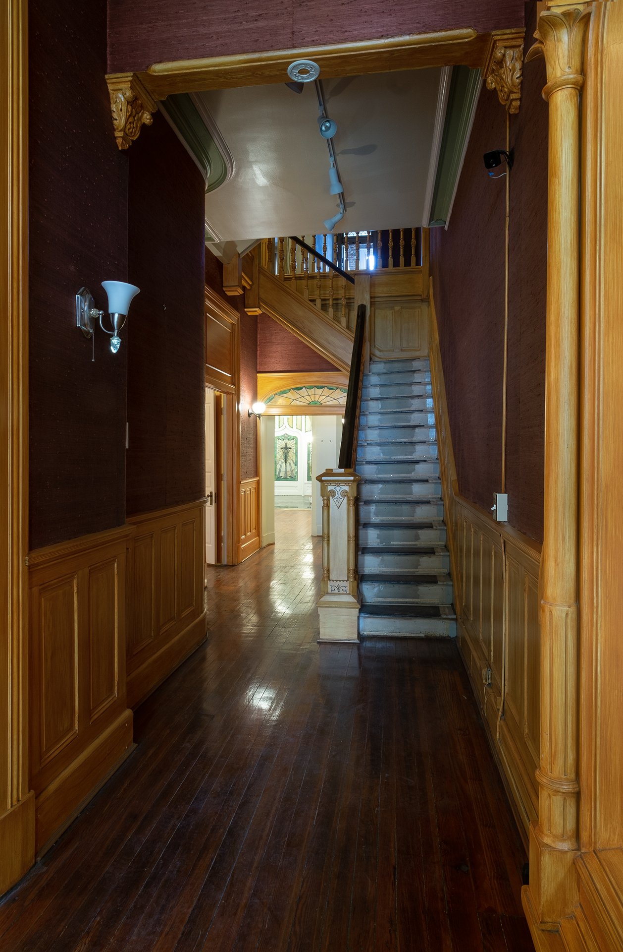 1st Floor Entrance Hallway StaircaseDSCF2047-1 300dpi.jpg