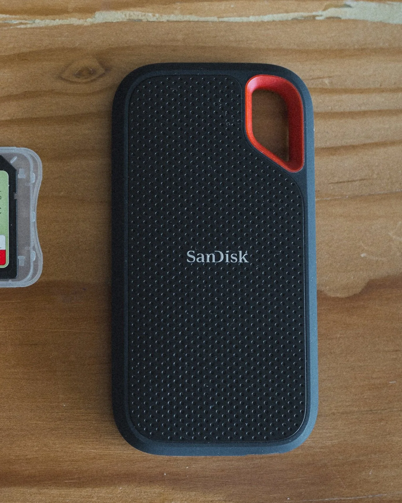 SanDisk 2TB Extreme Pro - Portable mass storage to keep all my completed projects 