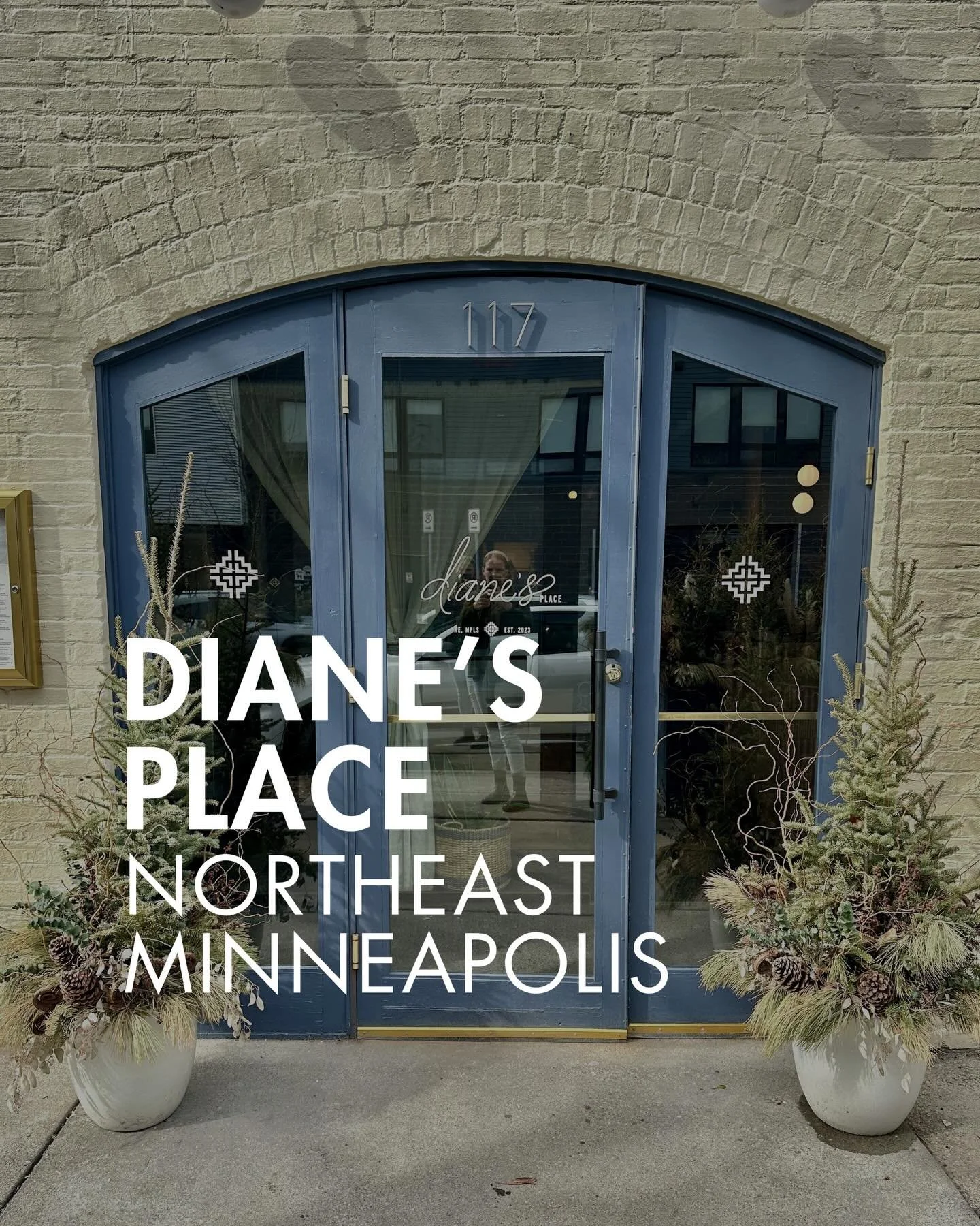 Is Diane&rsquo;s worth the hype? I&rsquo;ll tell you about our first visit. 

As a Northeast Minneapolis resident, I&rsquo;m ashamed to admit it took me this long to try Diane&rsquo;s Place. We just went on a double day date with our neighbors.

It i