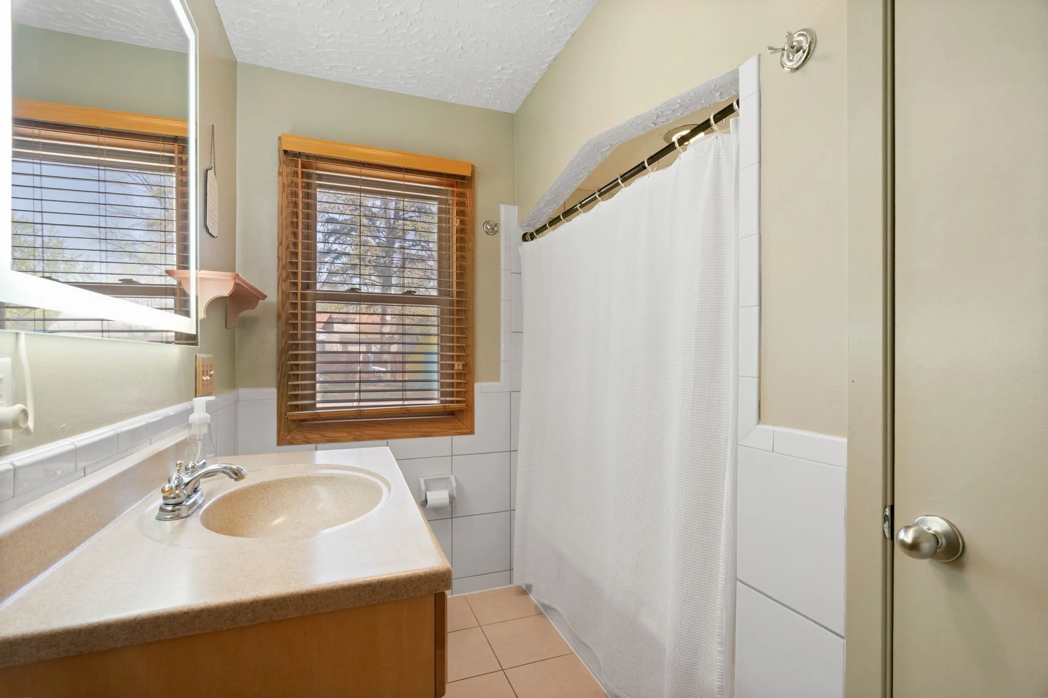 49-web-or-mls-1832 Cedar Dr-49.jpg