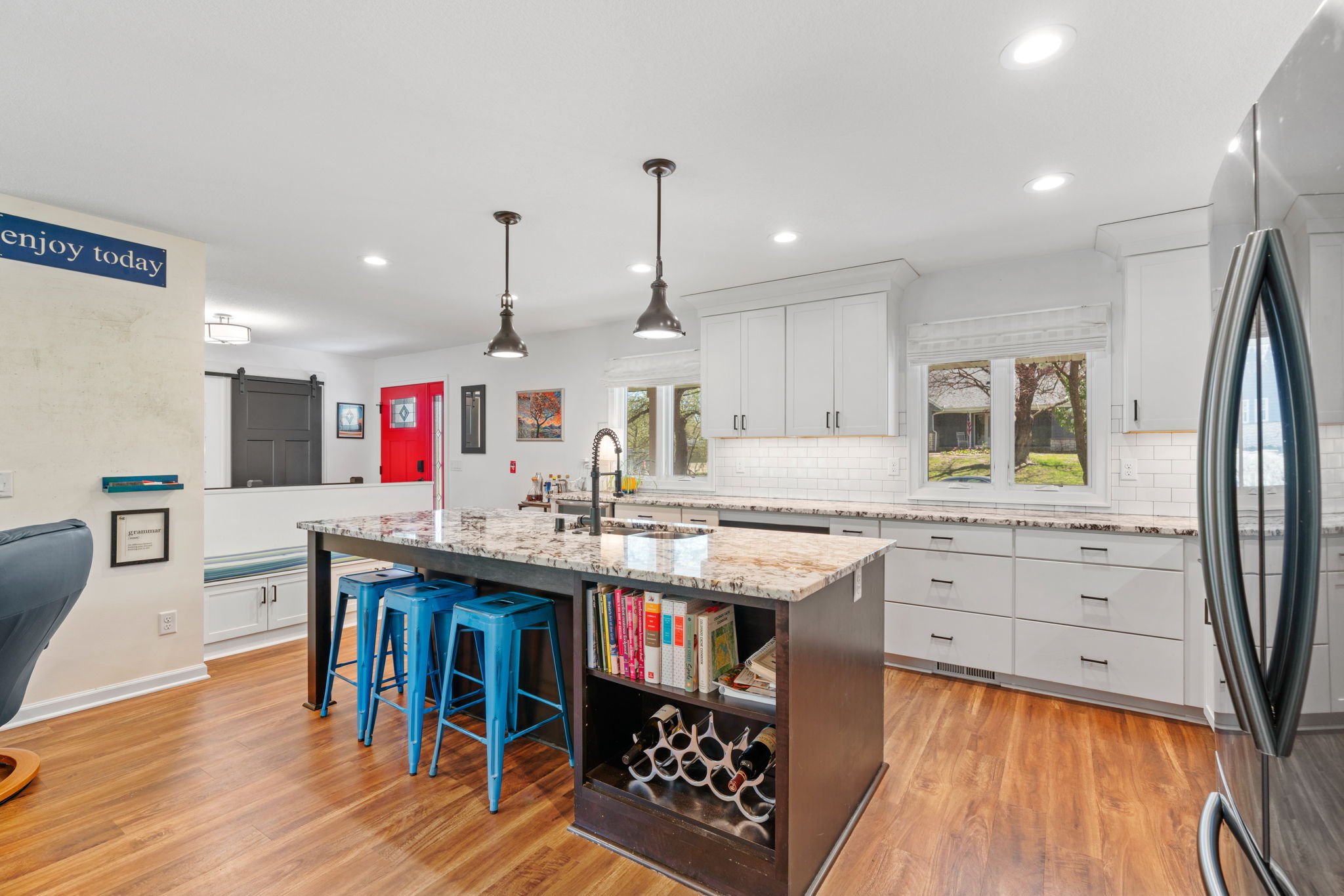 32-web-or-mls-1813 Gramsie Rd-32.jpg