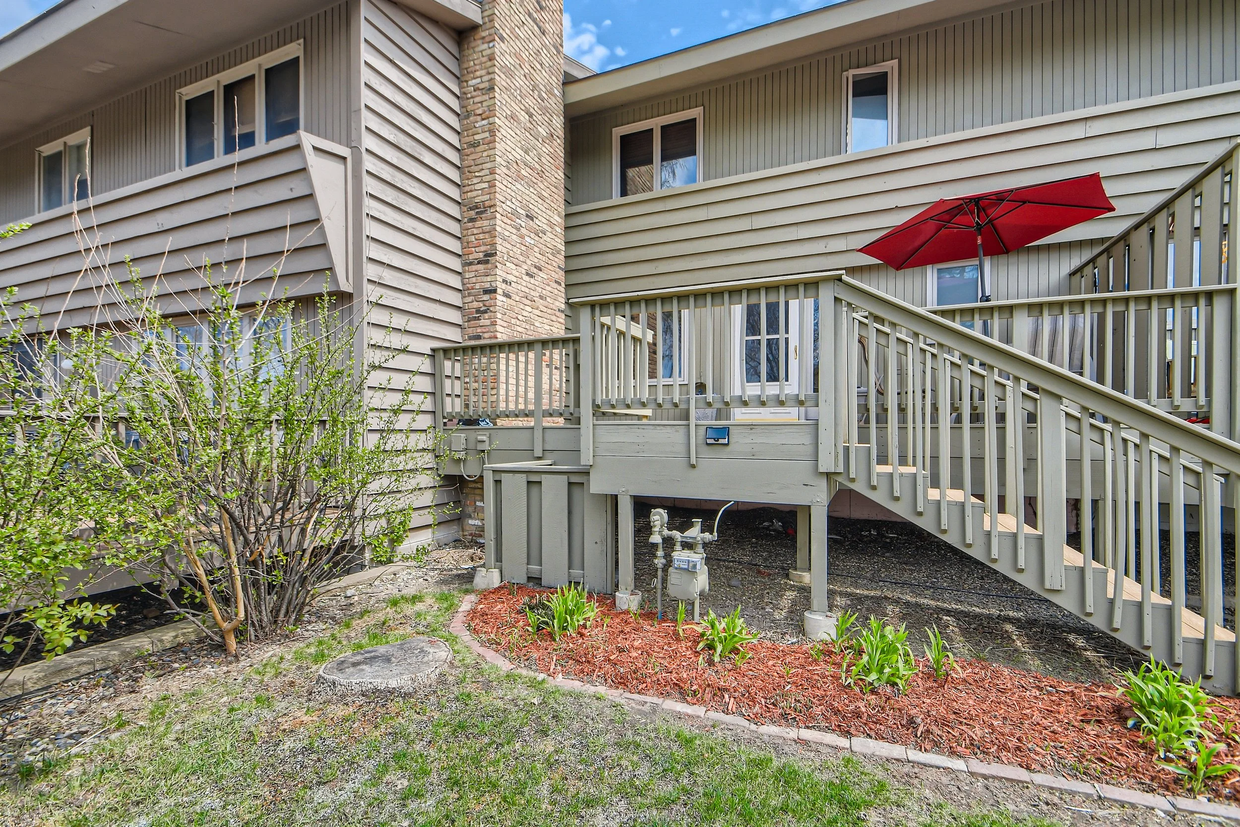 207 Windsor Court - Print Quality - 025 - 33 Exterior Rear.jpg