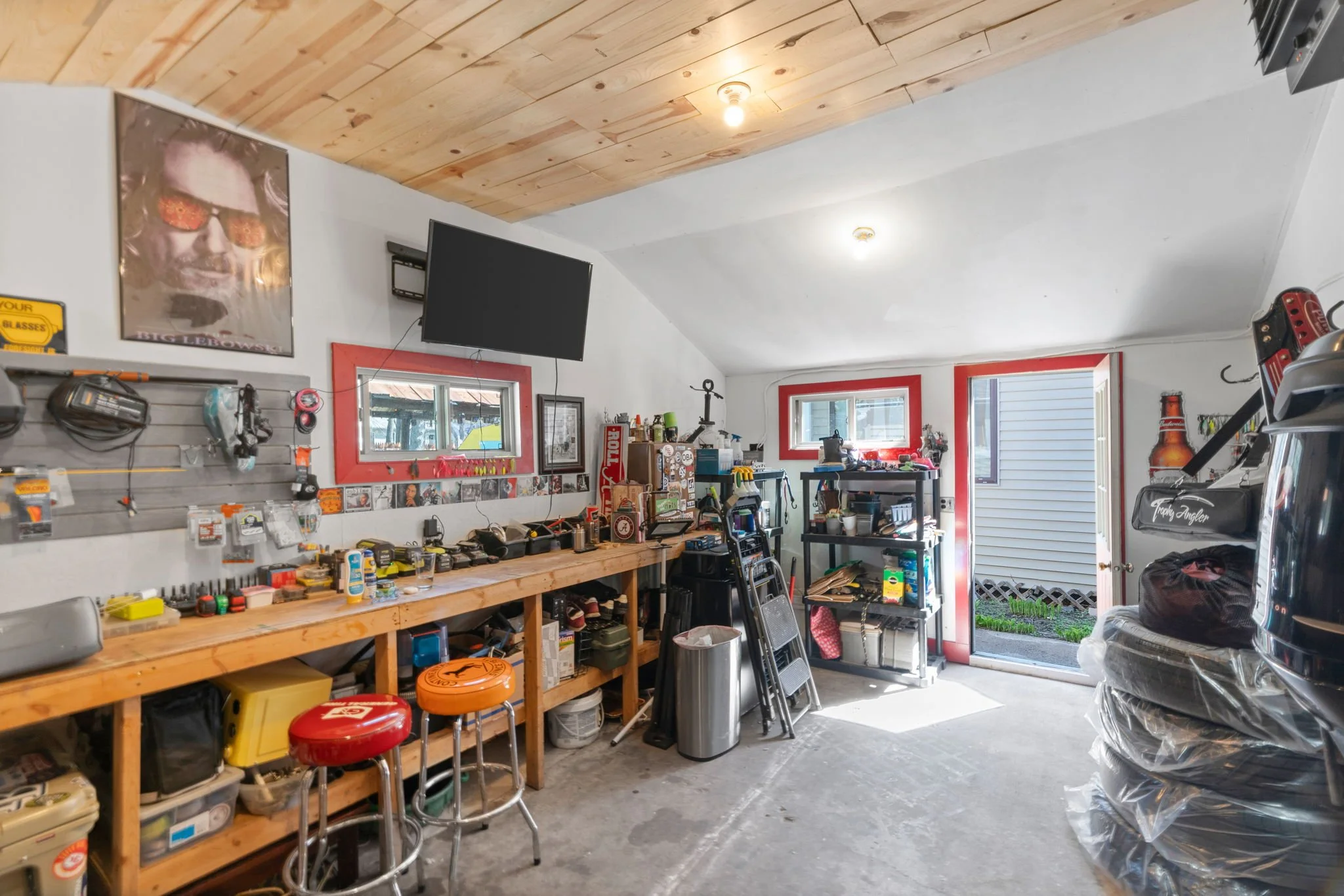 76-web-or-mls-1832 Cedar Dr-76.jpg