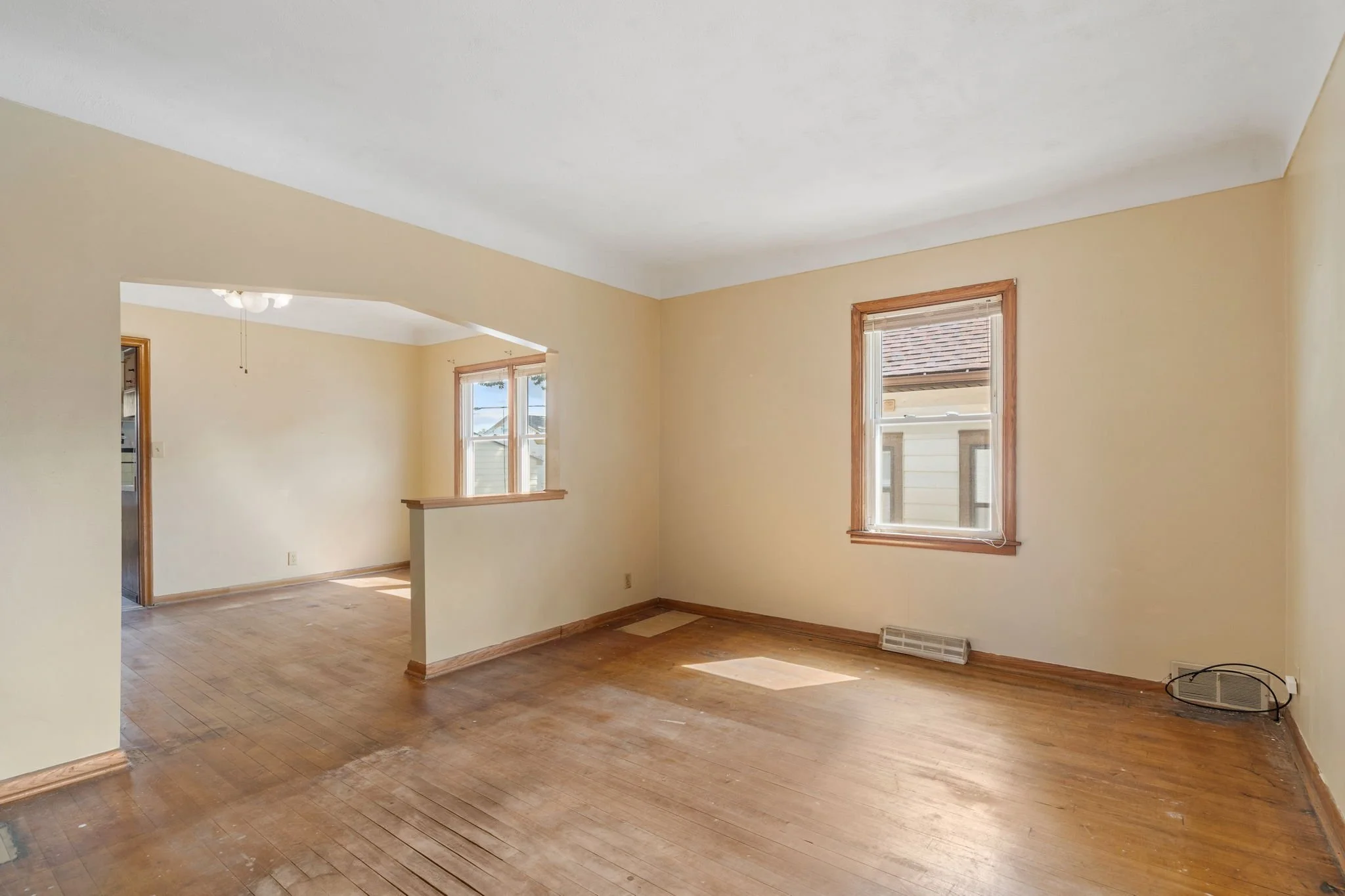 19-web-or-mls-735 Buchanan St-19.jpg