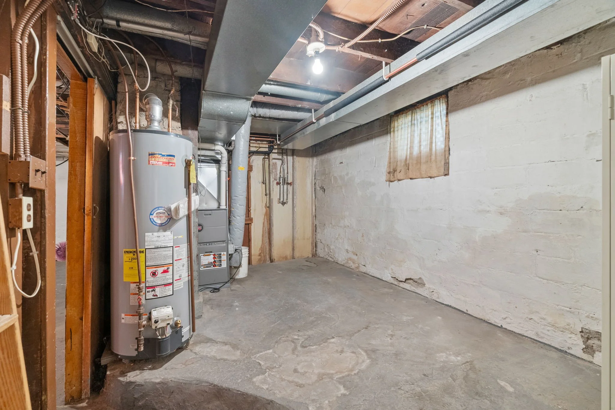 40-web-or-mls-735 Buchanan St-40.jpg