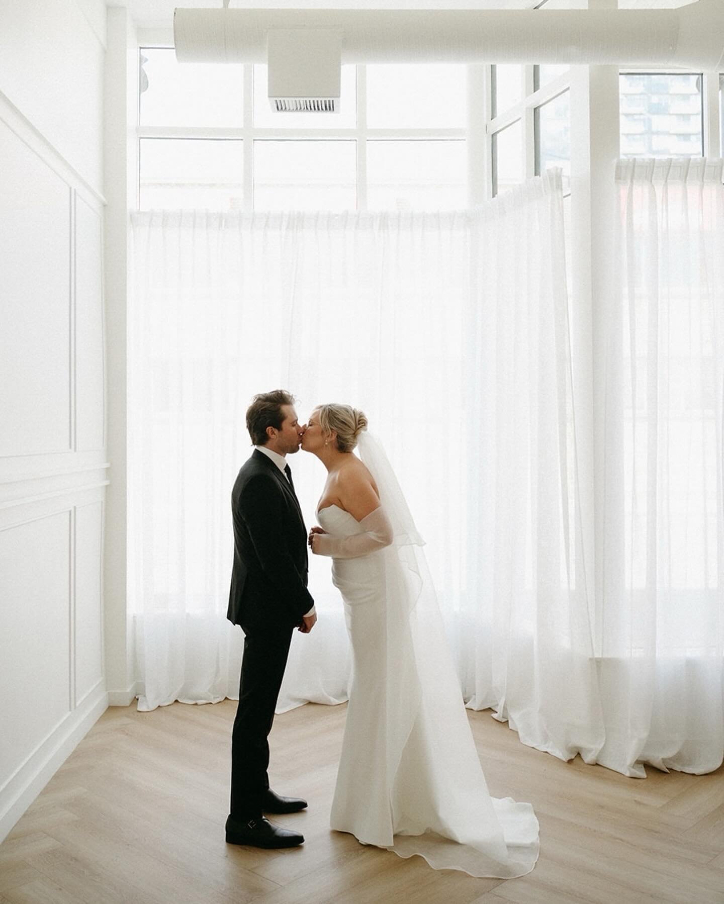 The most incredible day celebrating Z + C. These two planned their day as just that, a celebration! With a pre ceremony lunch at Barbarella for some intentional time with their wedding party, the most beautiful, relaxed and personal ceremony filled w