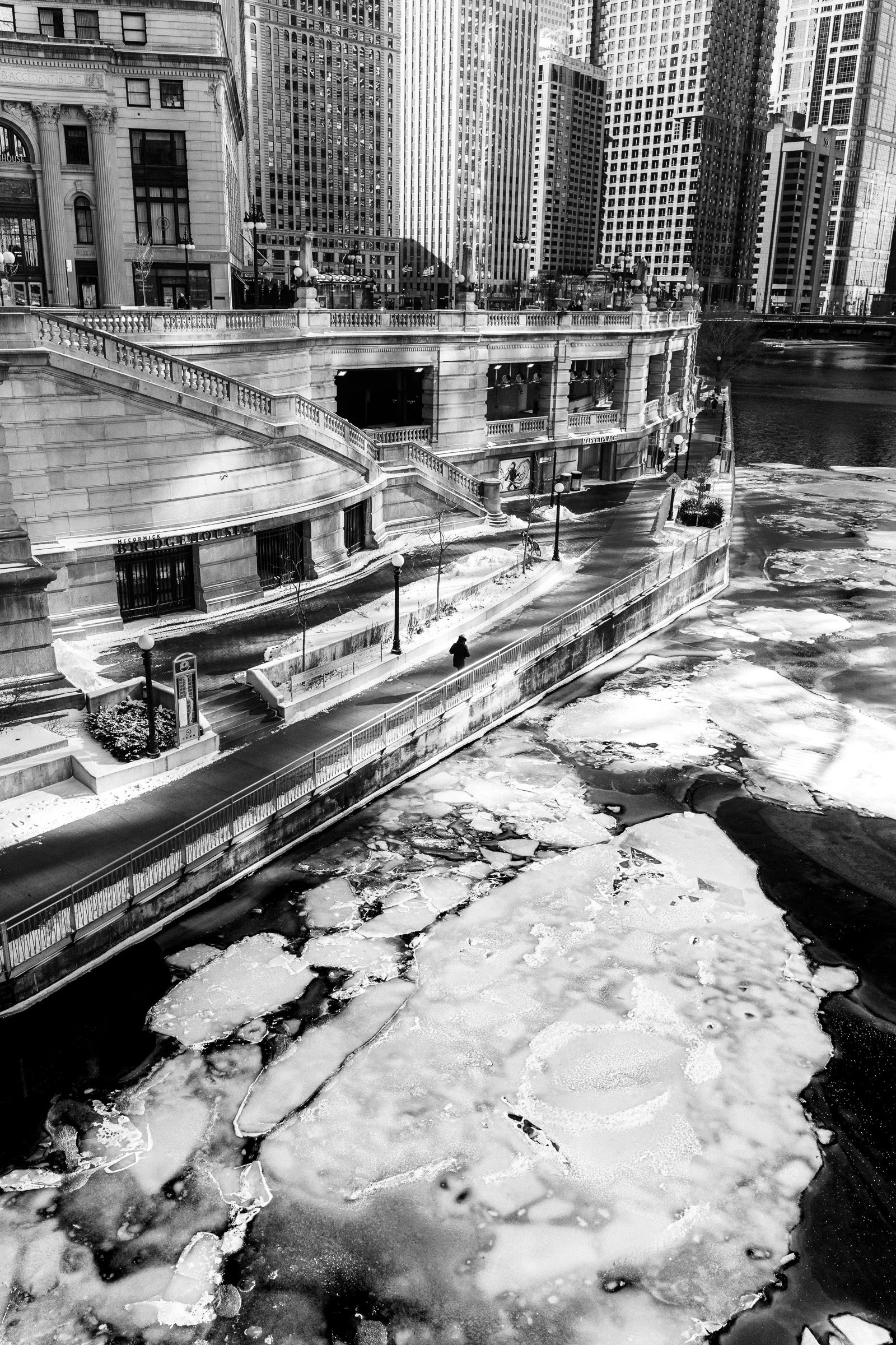 ChicagoCityyBeautifulBlackandWhitePhotography-12.jpg