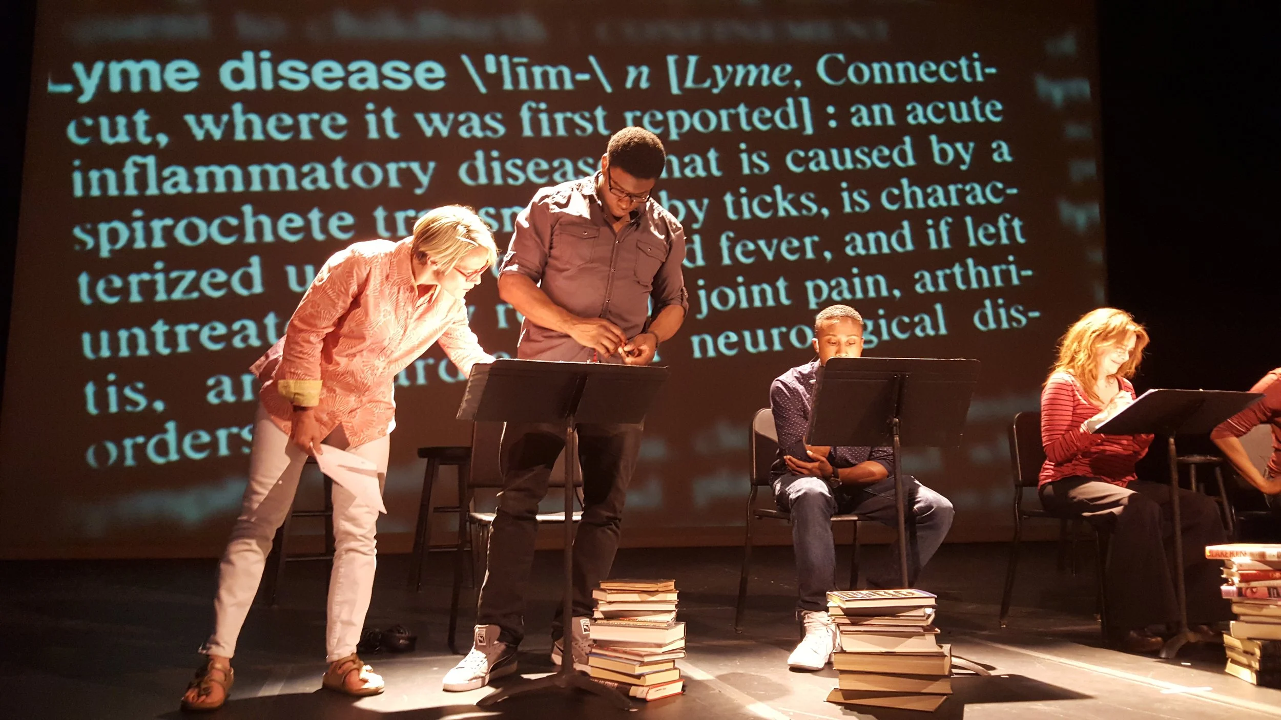 mary stuart masterson with cast.jpg