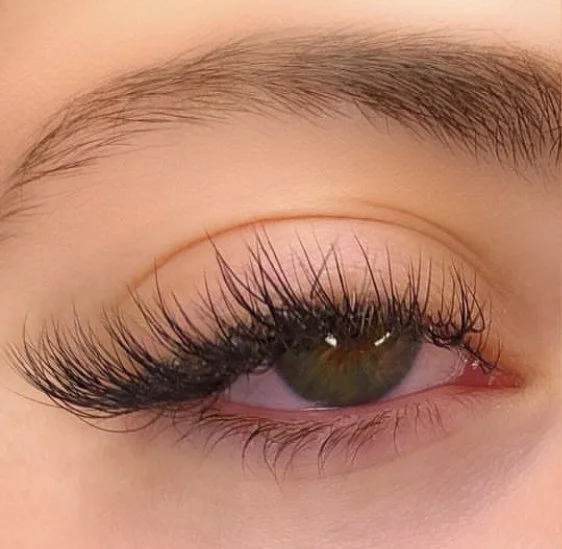 CLASSIC LASH EXTENSIONS