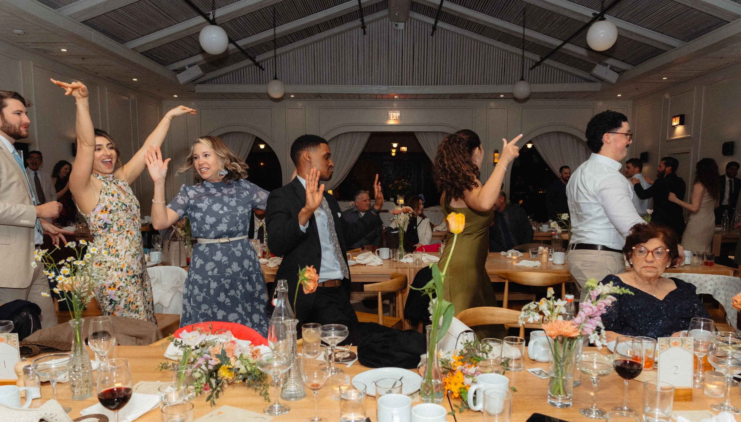 nick and emily wedding dancing Hillshore Photography-102.jpg