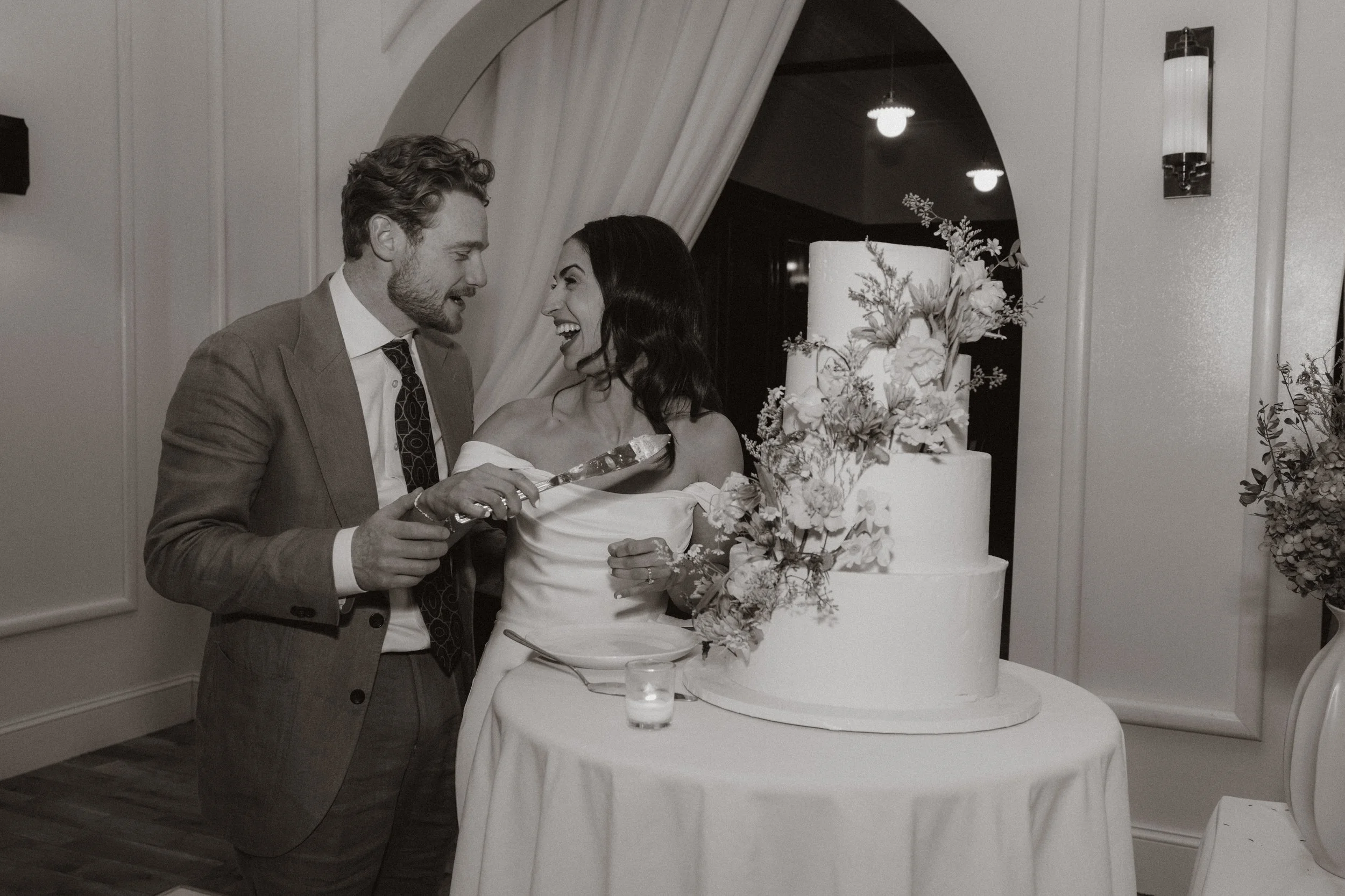 nick and emily wedding cake cutting Hillshore Photography-23.jpg