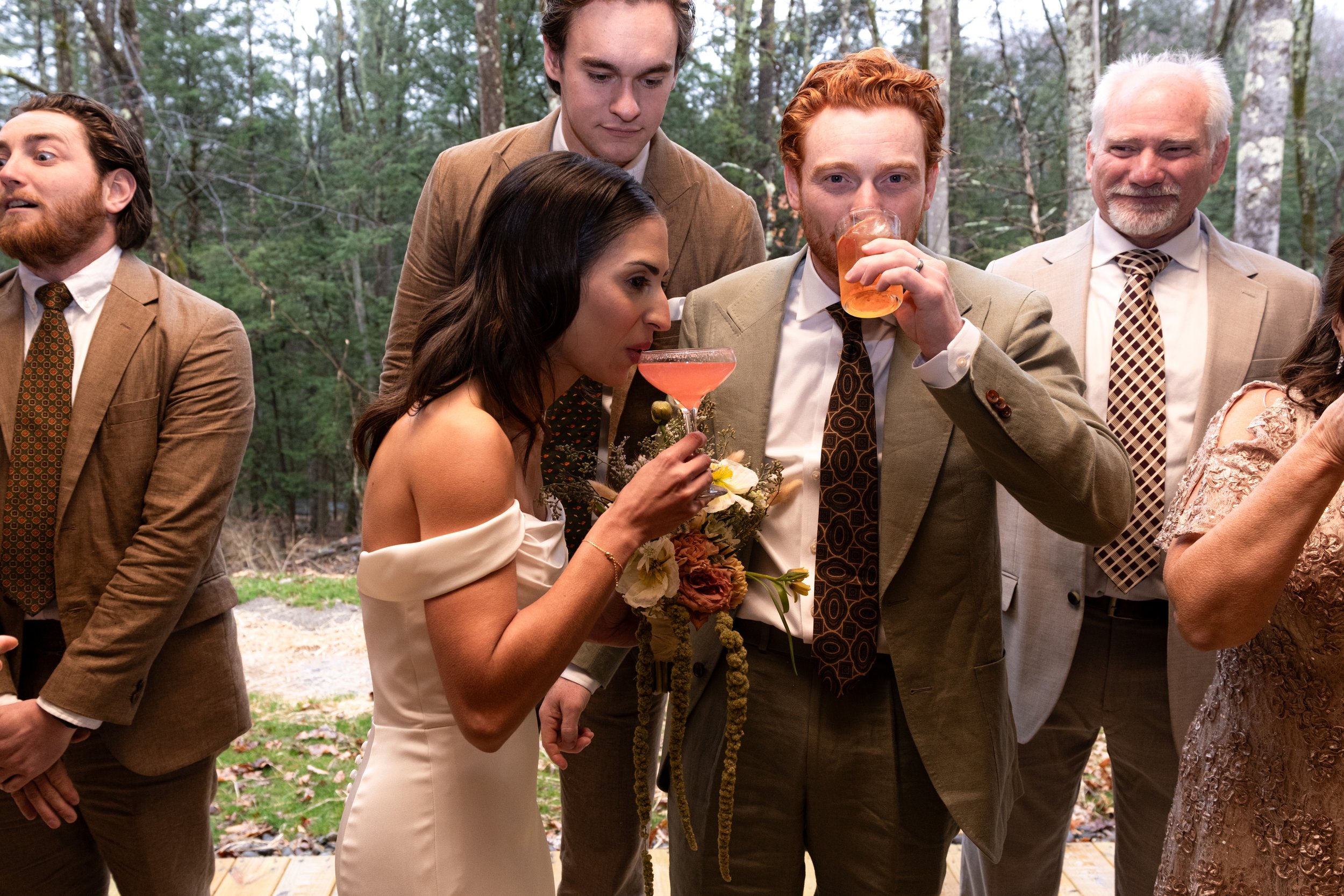 nick and emily wedding family bridal party Hillshore Photography-17.jpg