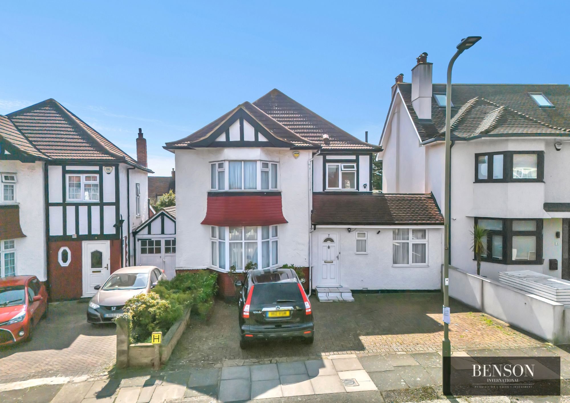 Elliot Road, Hendon, NW4 - OIEO £1,000,000