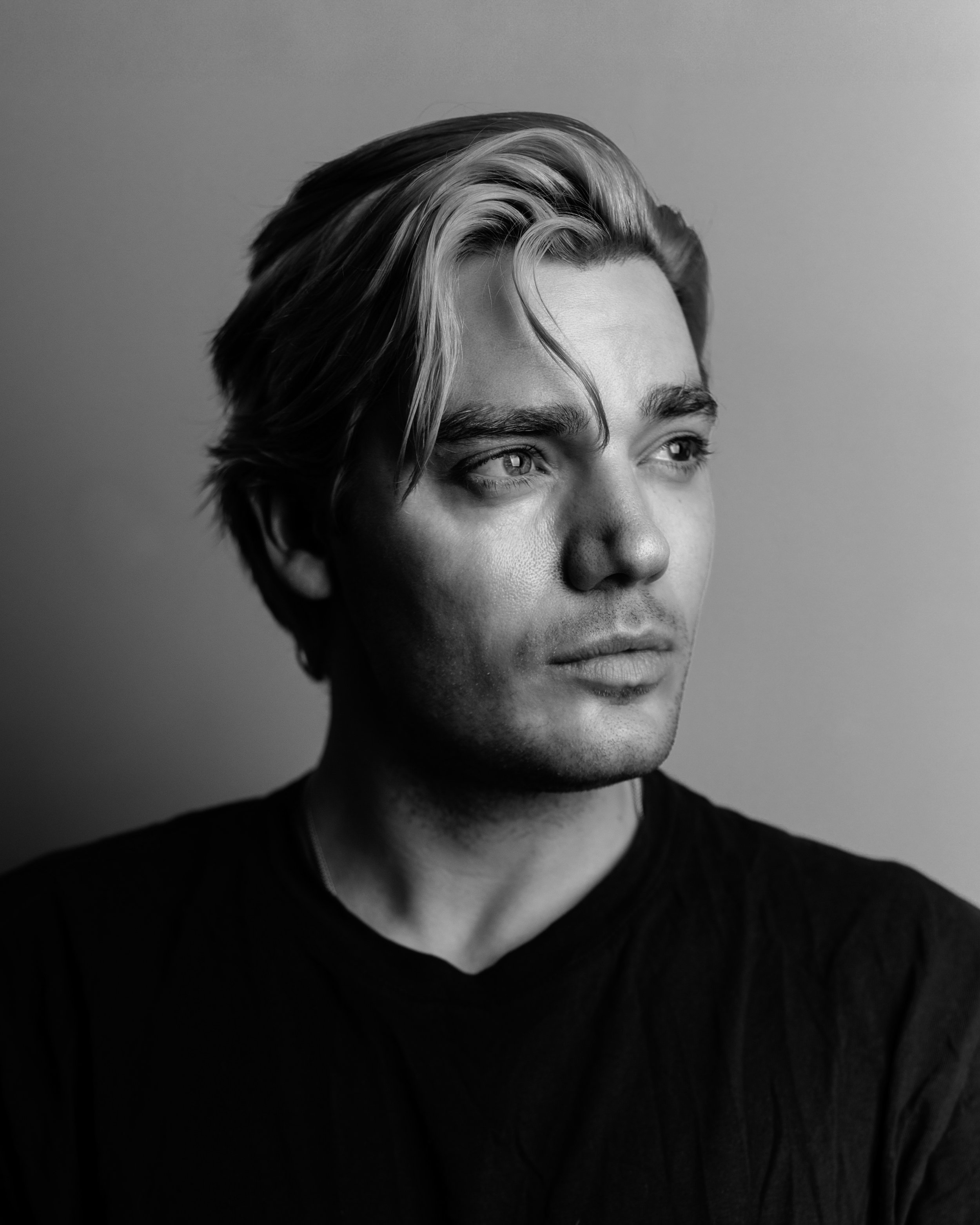dom 7 Black and white.jpg