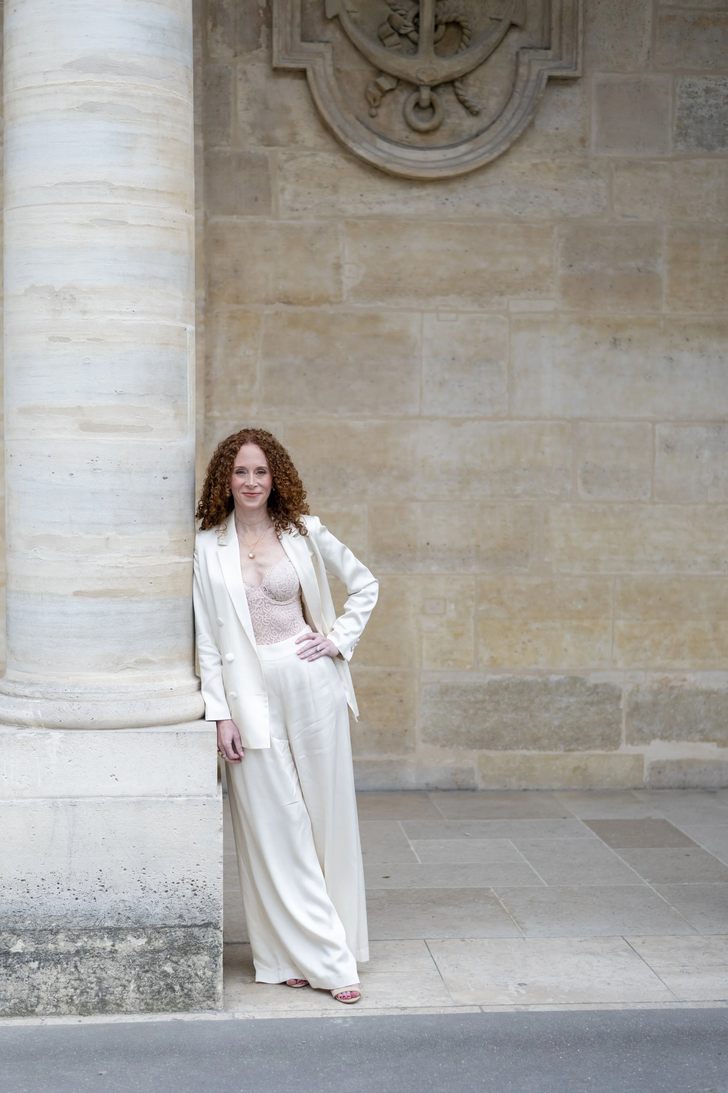 Dr. Kristin Markell, double board-certified OB/GYN and perimenopause coach in Paris.