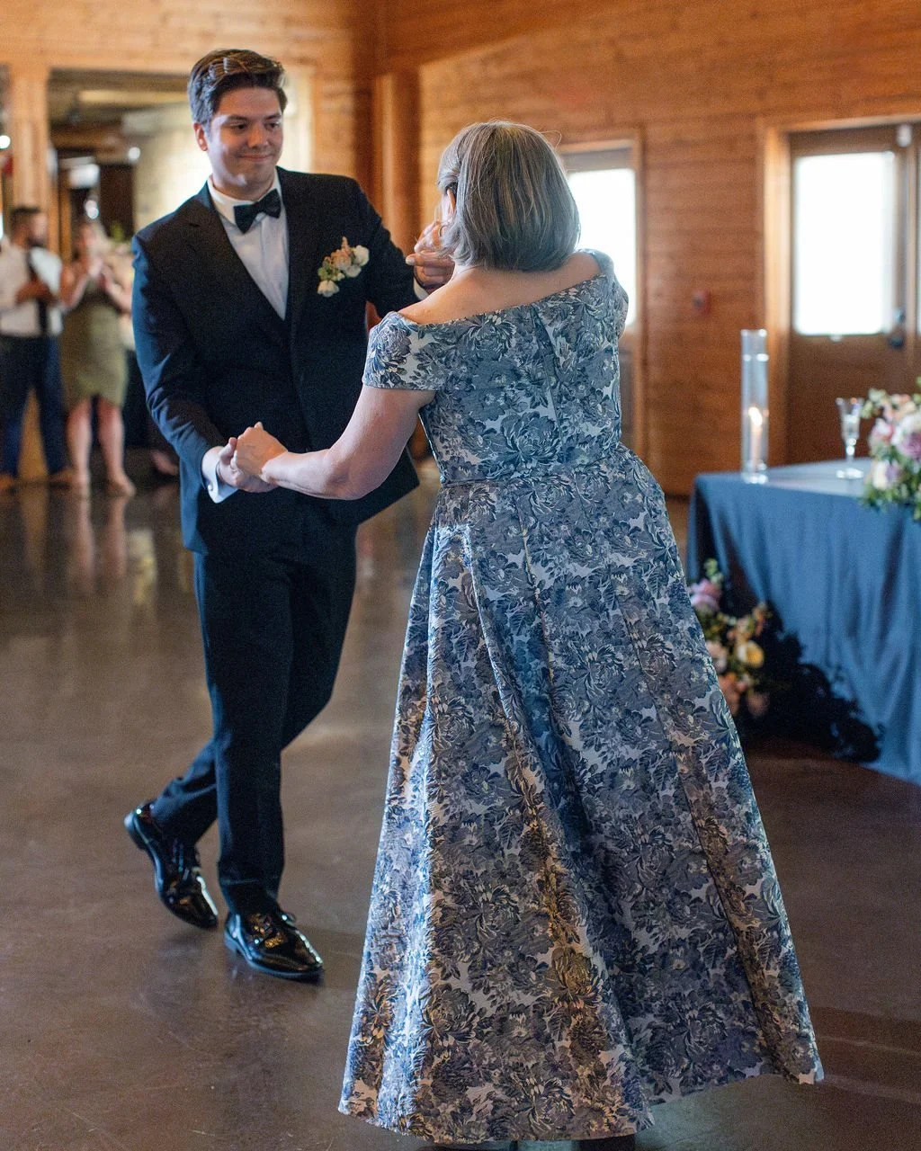 Built-in dance partner since day one 💛
And they still got it. 

#NashvilleWeddings #MotherSonDance #WeddingVibes #MusicCityEvents #WeddingDJ #FeelGoodMoments #NashvilleBride #EventEntertainment #DanceFloorEnergy #FamilyMoments 

Planner &amp; Floris