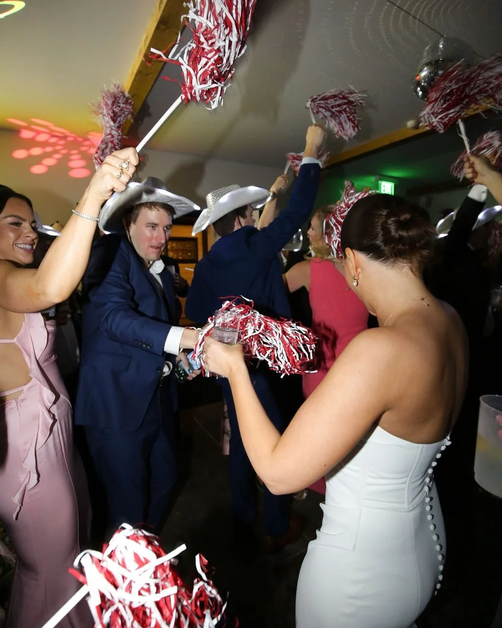 We LOVE love and we love celebrating it with all of you. 
A bride deserve to party, not worry. 

Let's start planning: https://www.entertaintn.com/quote

photography: @courtneyelizabethmatthews
planning and design: @sarahdoakland 
venue, rentals: @es