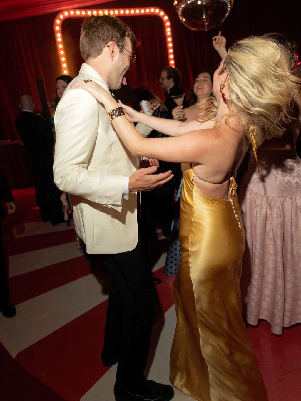 We keep the party going, you enjoy it! 🪩💃🏼🕺

Planning + Event Design @samkoma.world 
Event Support @samkoma.mariann 
Photography @abbyjiu 
Videography @klasseyproductions 
Content @the_contentfriend 
DJ @entertainofficial 
Violinist alanmilanexp 