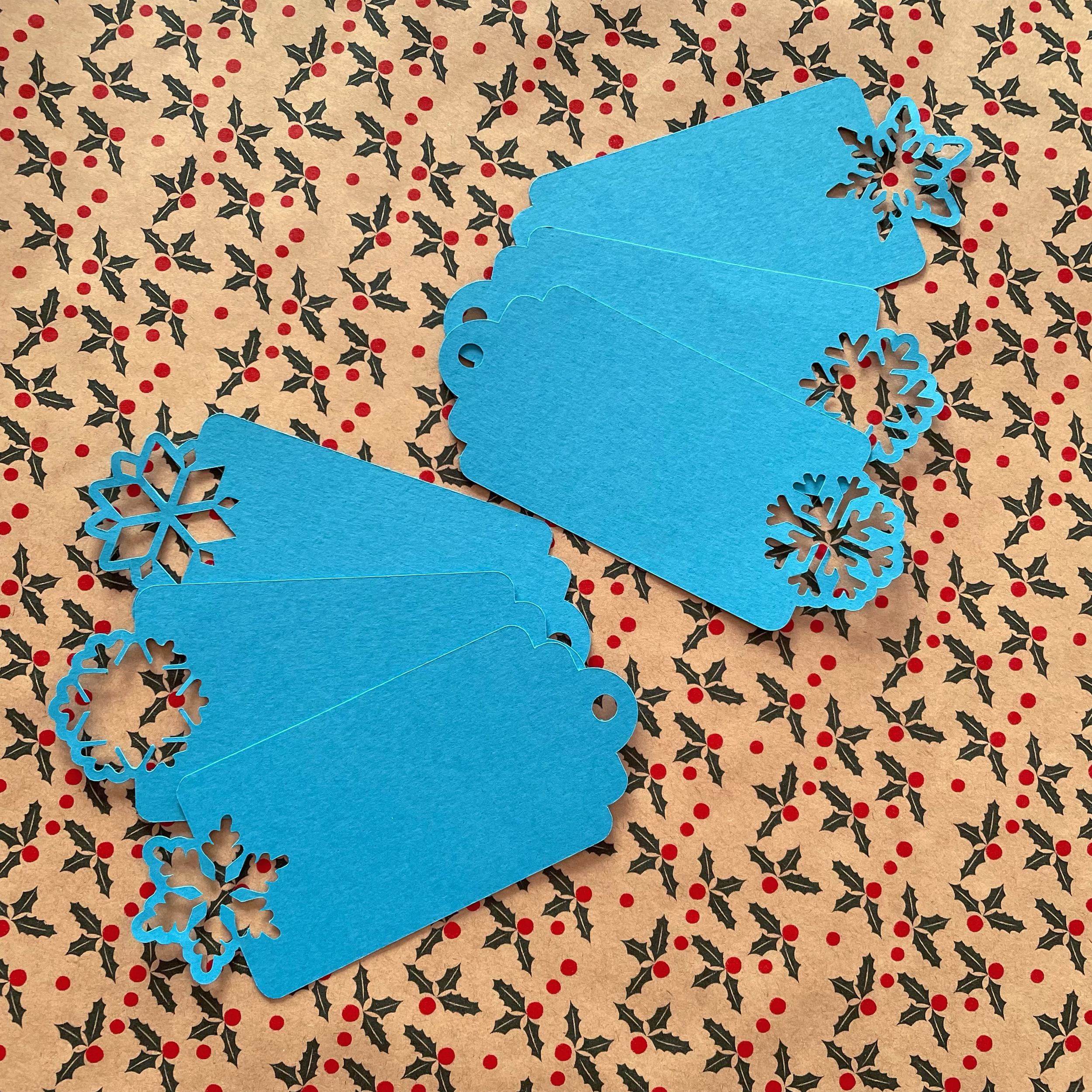 Snowflake tags
