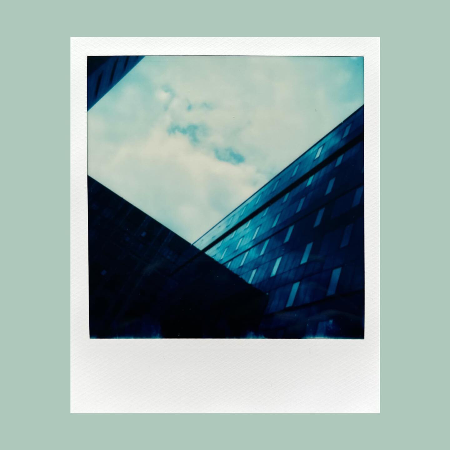 STUDY OF BUILDING 1
&bull;
&bull;
&bull;
#archway #building #polaroid #instant #instantfilm #london #minimal #minimalism #minimalint #unlimitedminimal #polaroidlovers #polaroidnow #polaroid600 #polaroidreclaimedblue #reclaimedblue #jeitootle