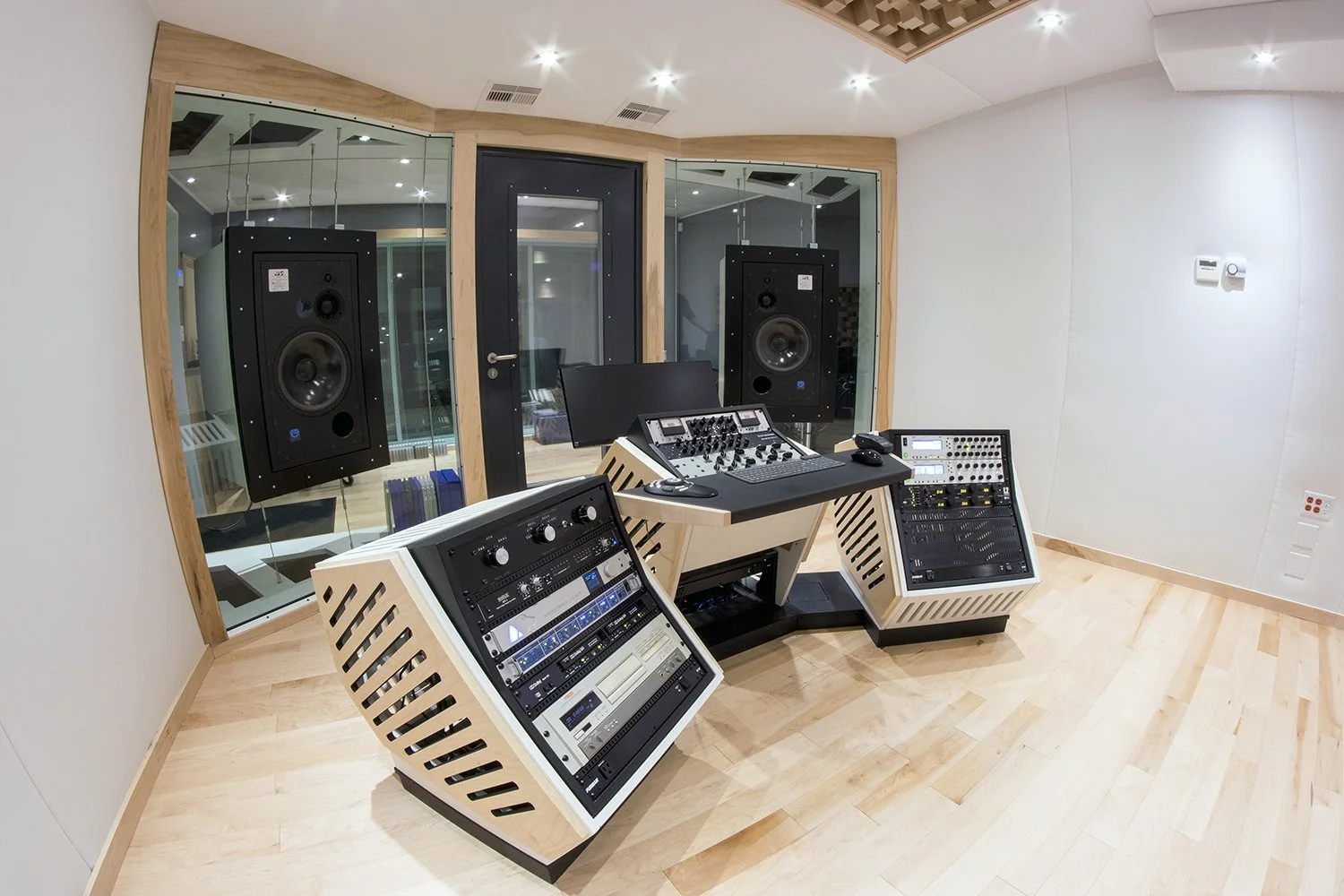 WORKING VACATION | January 2026