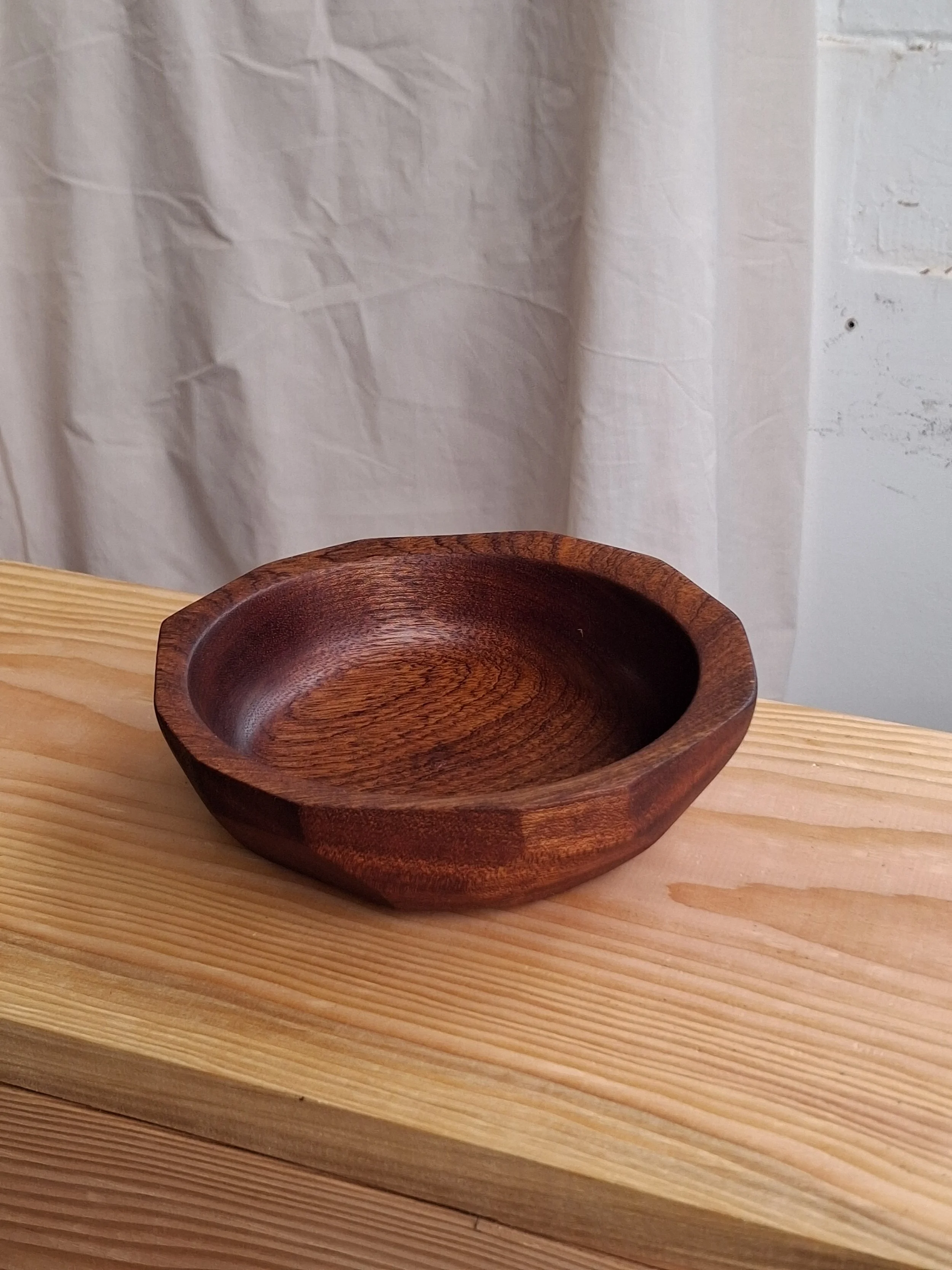 Lithoid Vessel Mahogany