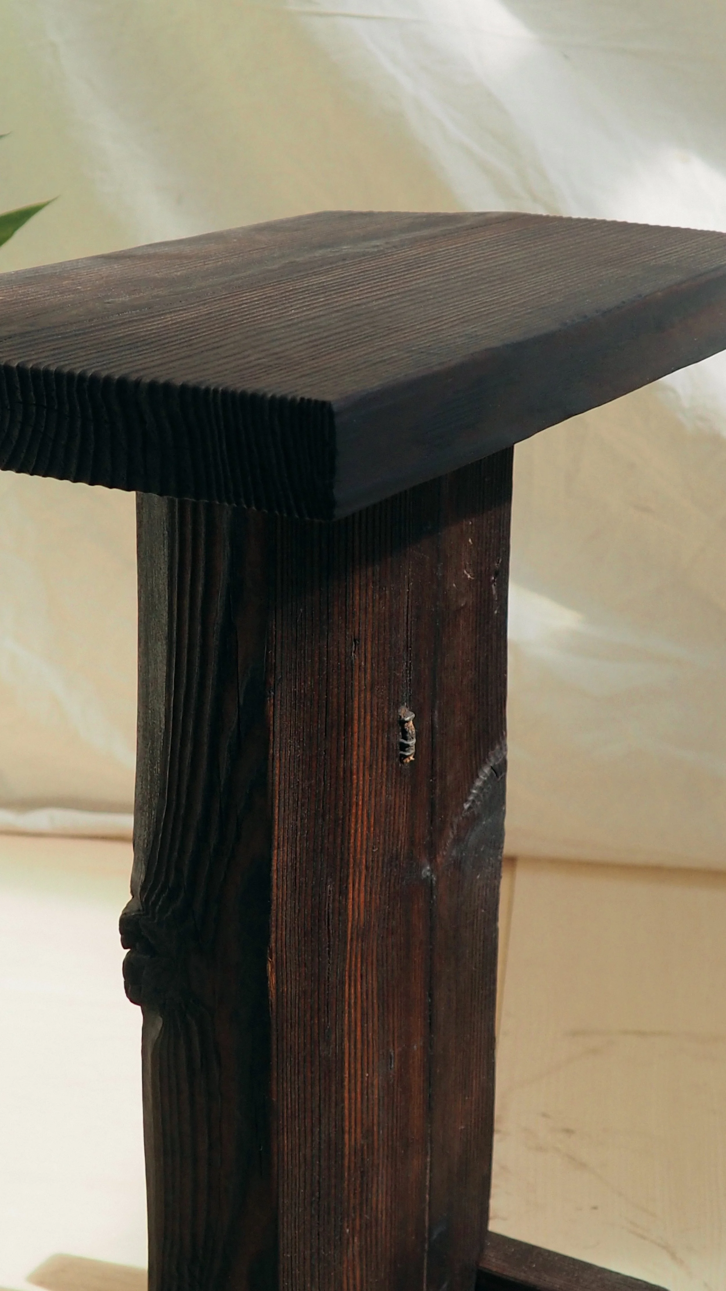 pine table 3 (details).jpg