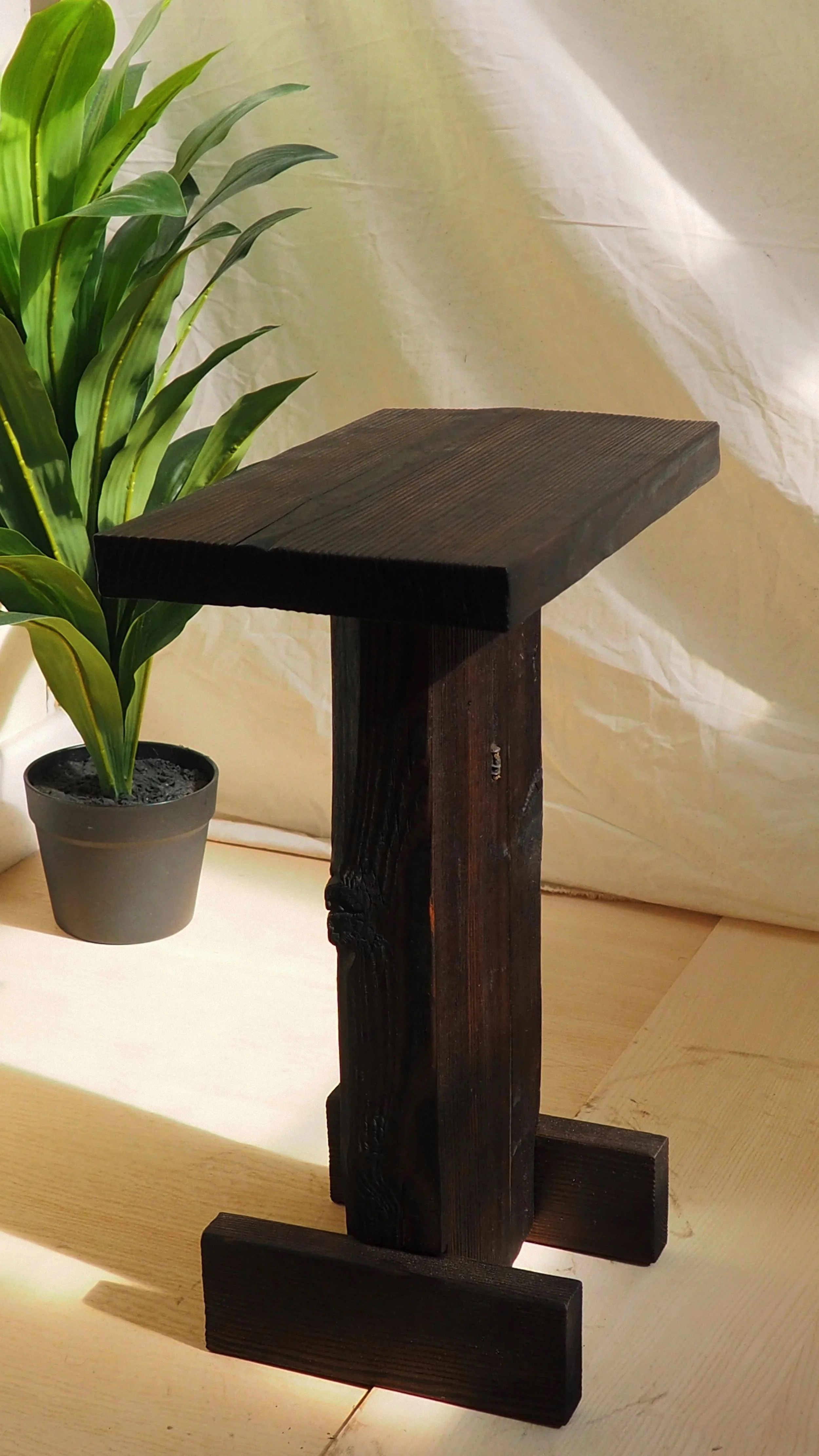 pine+table+2+%28lush%29.jpg