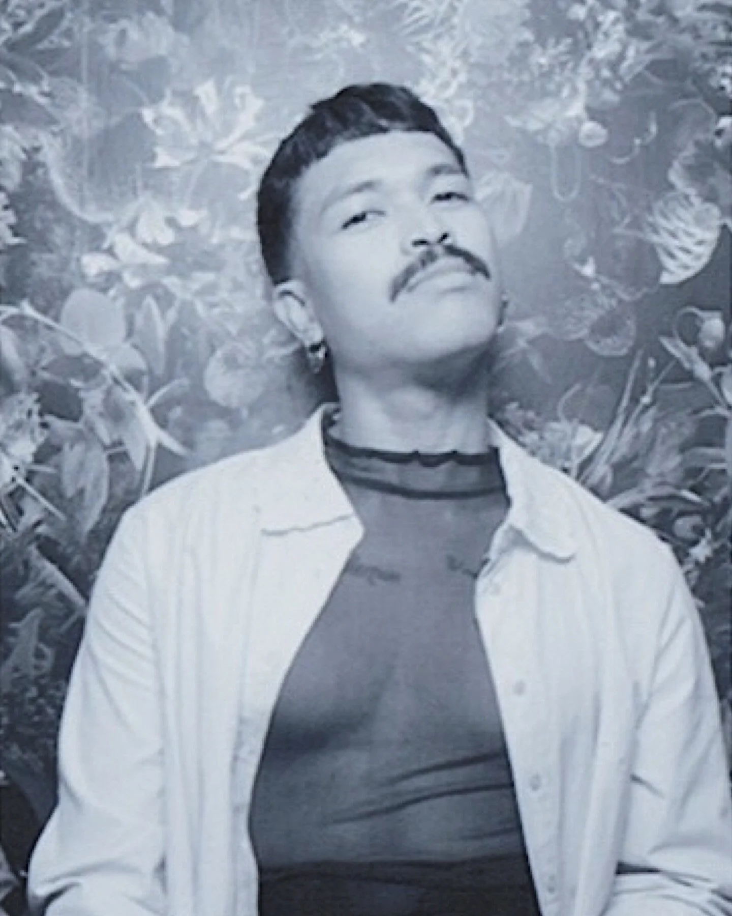 a photo booth hates to see me coming.