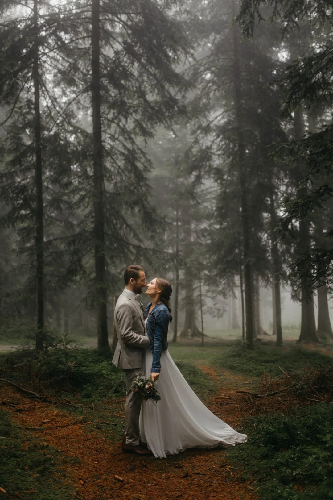 sabrina_zanella_fotografie_thun_hochzeit649_bonstettenpark.jpg