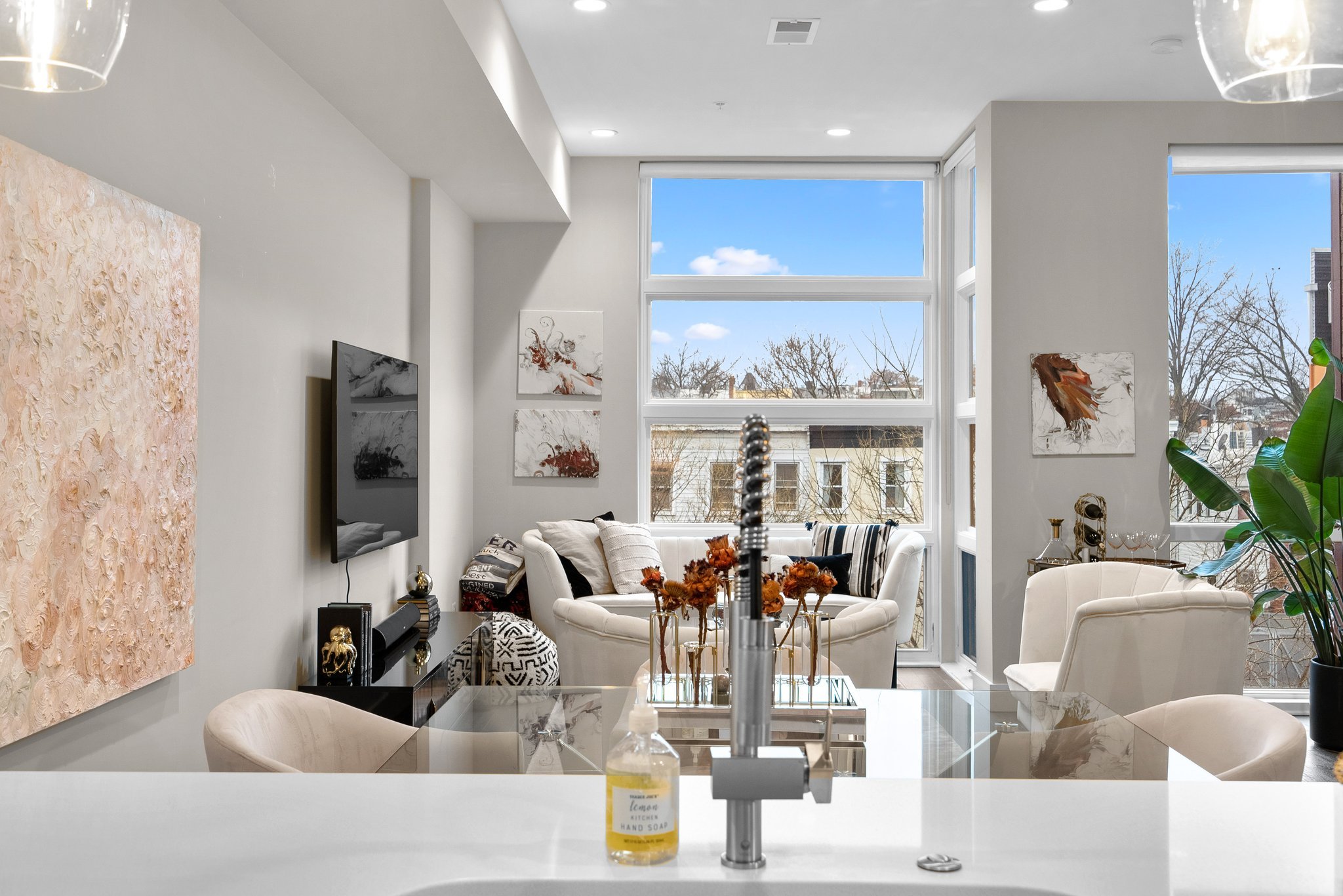 16-web-or-mls-16. 3225 Sherman Ave NW.jpg