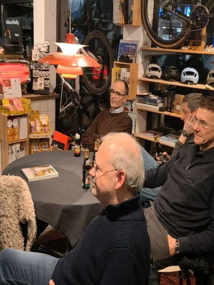 Hilden - Kapstadt. Gro&szlig;artiger Abend. Mega dicker  Dank an Oliver, der uns an seinen wirklich gewaltigen Abenteuern teilhaben lie&szlig; und stark, dass so viele bei diesen widrigen Wetterbedingungen nach Osterath kamen. Gute Nacht ihr Lieben