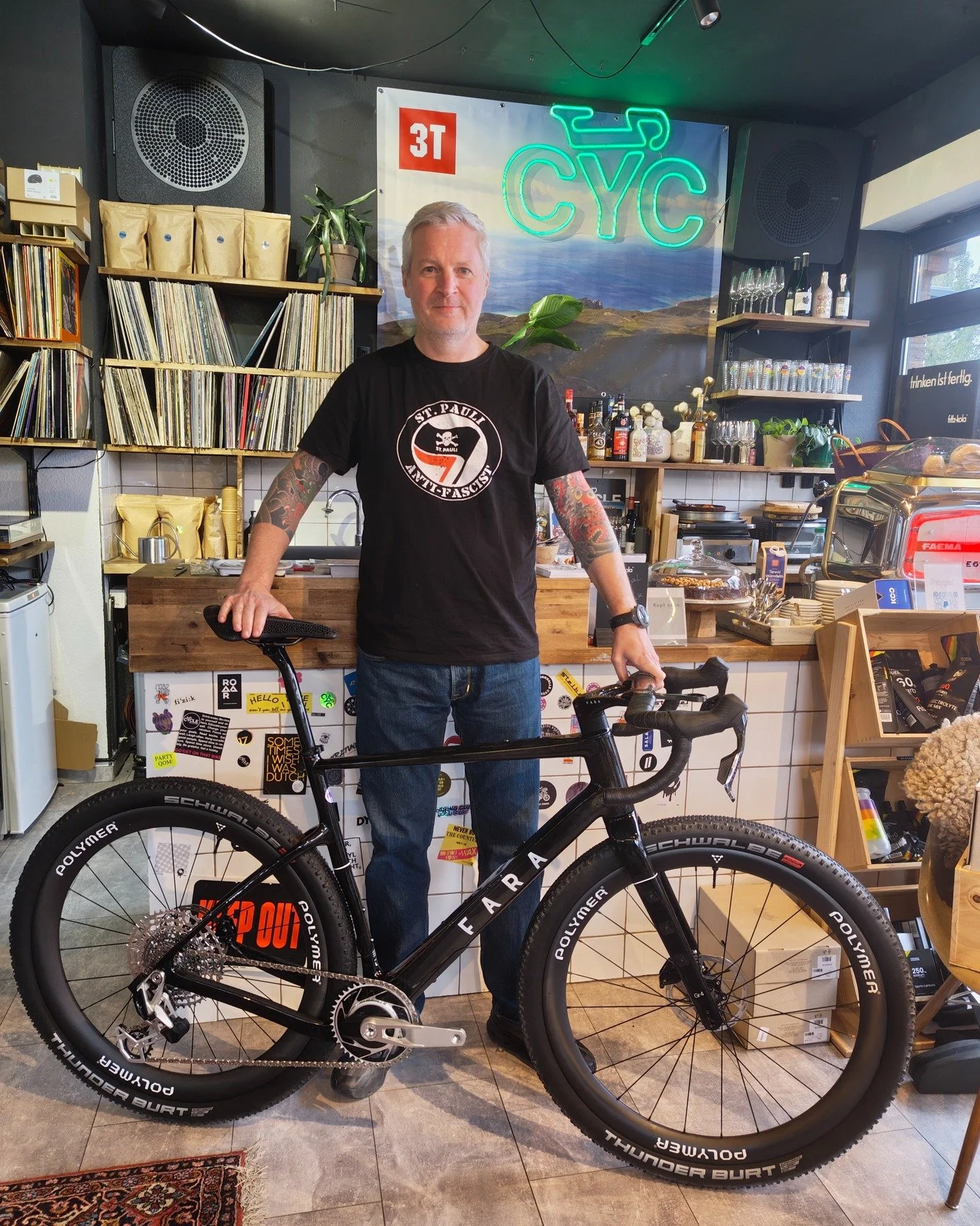 Das ist Thomas aus Hamburg und da Thomas das nordische liebt, hat er sich f&uuml;r sein FARA GR/4 gleich f&uuml;r eine nordische Kombination entschieden. Die Polymer Workshop (Kopenhagen) Laufr&auml;der Beyound haben eine klasse Maulweite und passen 