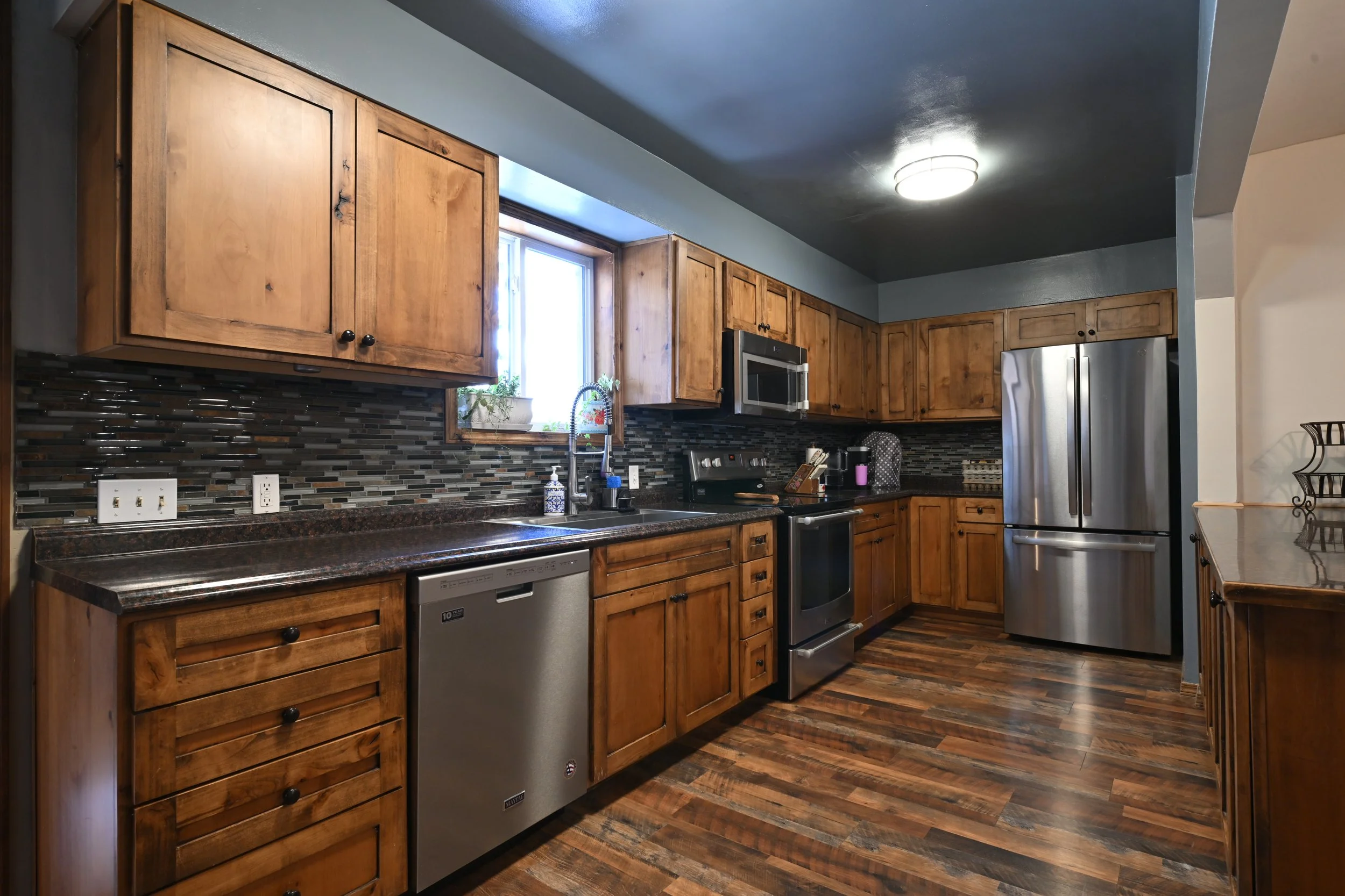 6102 N Washington St_22.JPG
