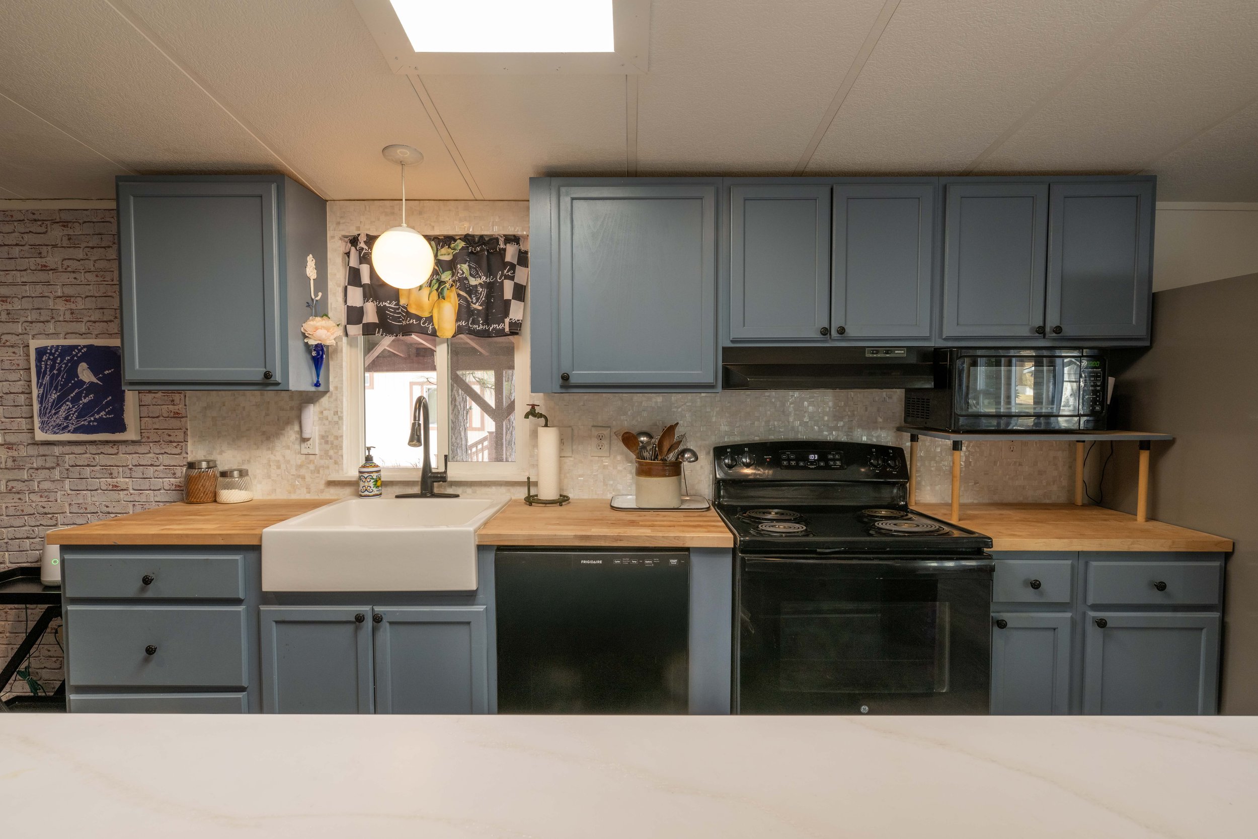 3420 E Georgia Pines Ln-7.jpg