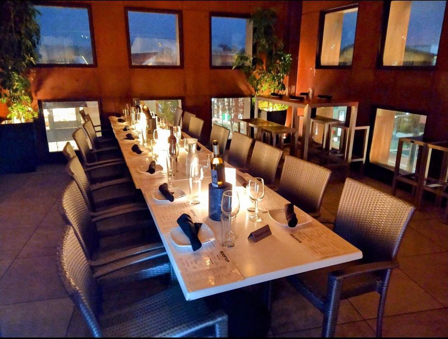 Whether it's a casual lunch or a romantic dinner, Rooftop provides the perfect ambiance for any occasion. 🤩 

We can&rsquo;t wait to see you this weekend. Link in bio to make reservations. 🥂 #RooftopWC

#EnjoyWalnutCreek #EatWalnutCreek #ShopWalnut