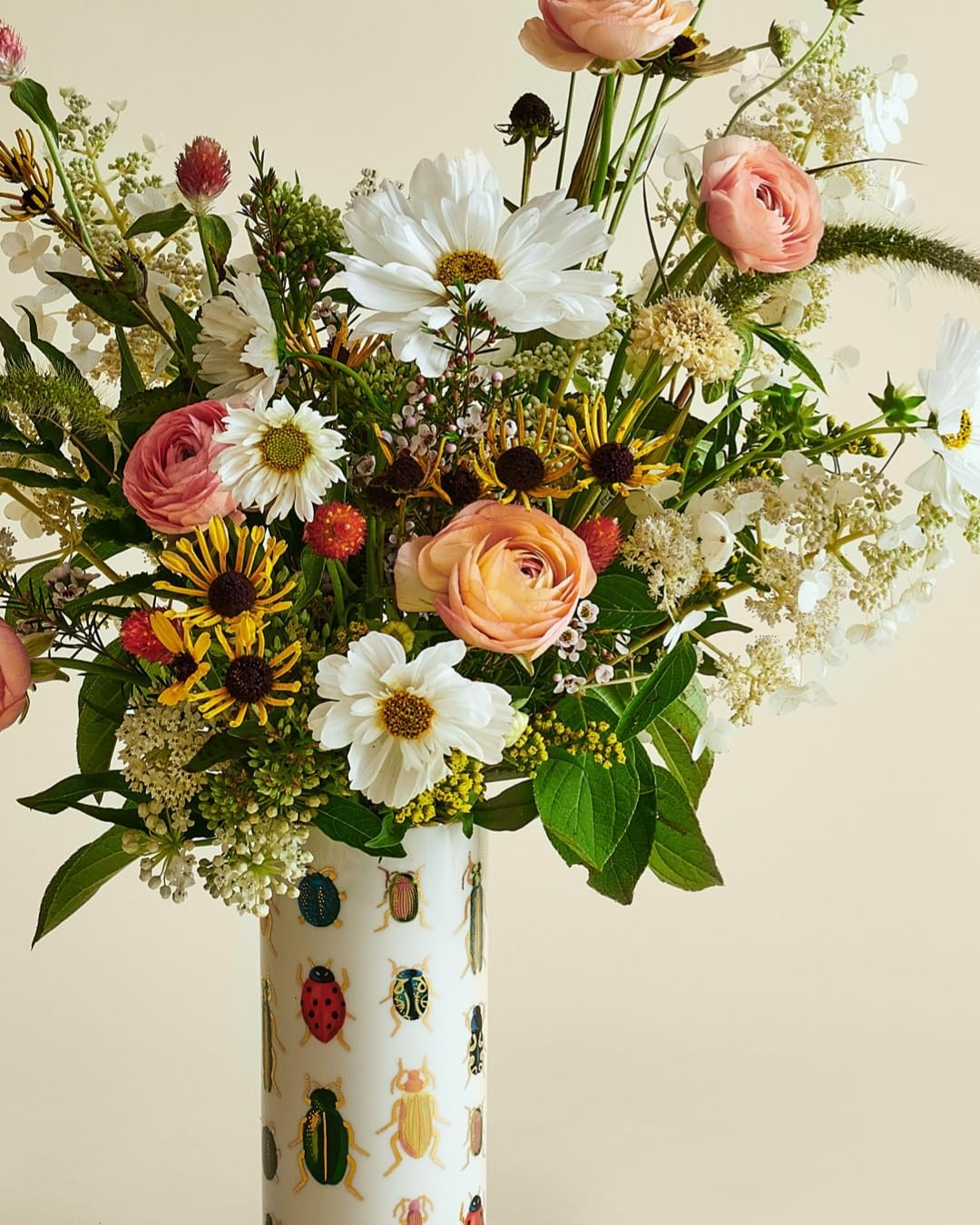 curio vase 3.png