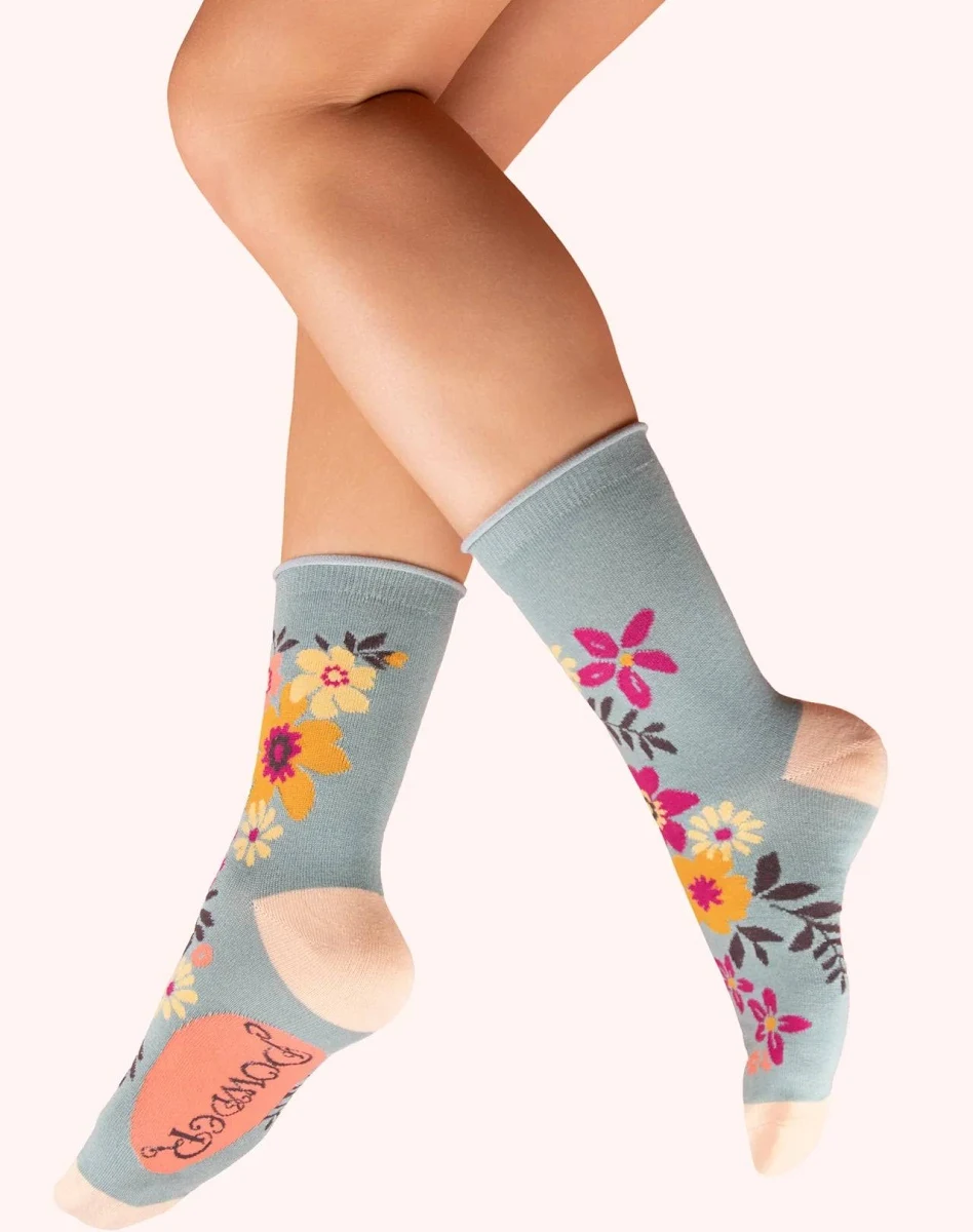 floral spray in ice.png