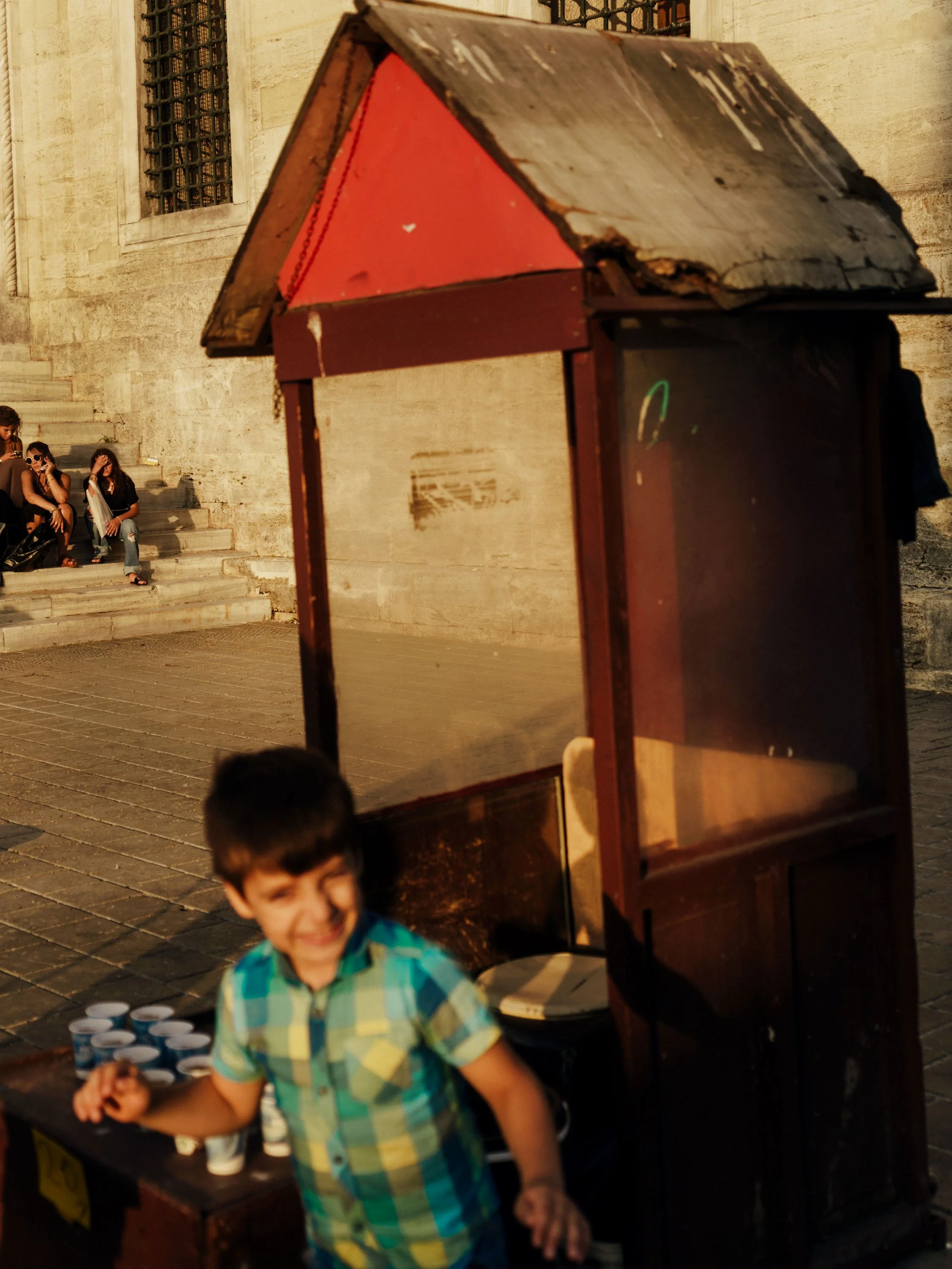 GQxChase_Istanbul_250730_06_GalataBridge_EminouSquare_0929.jpg