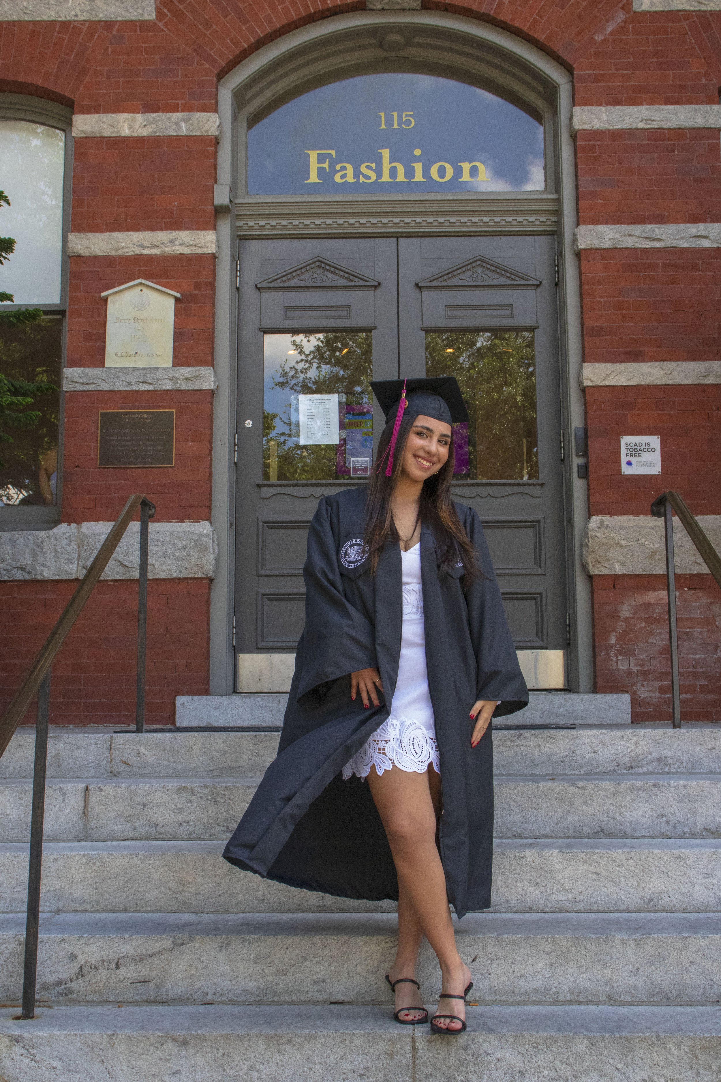 Gigi's_Grad_Photos_Gigi_11 copy.jpg